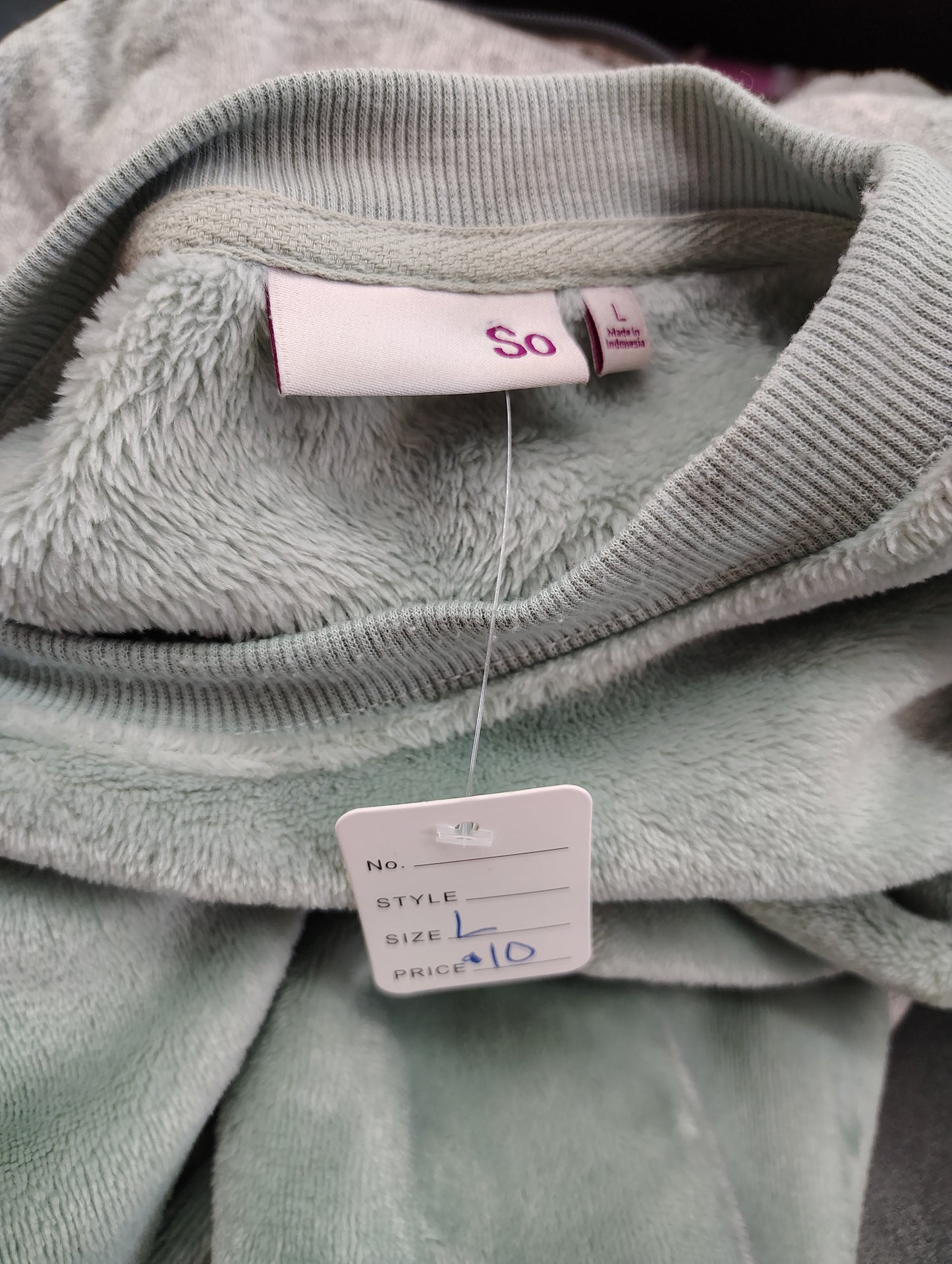 SO super soft mint sweatshirt size L