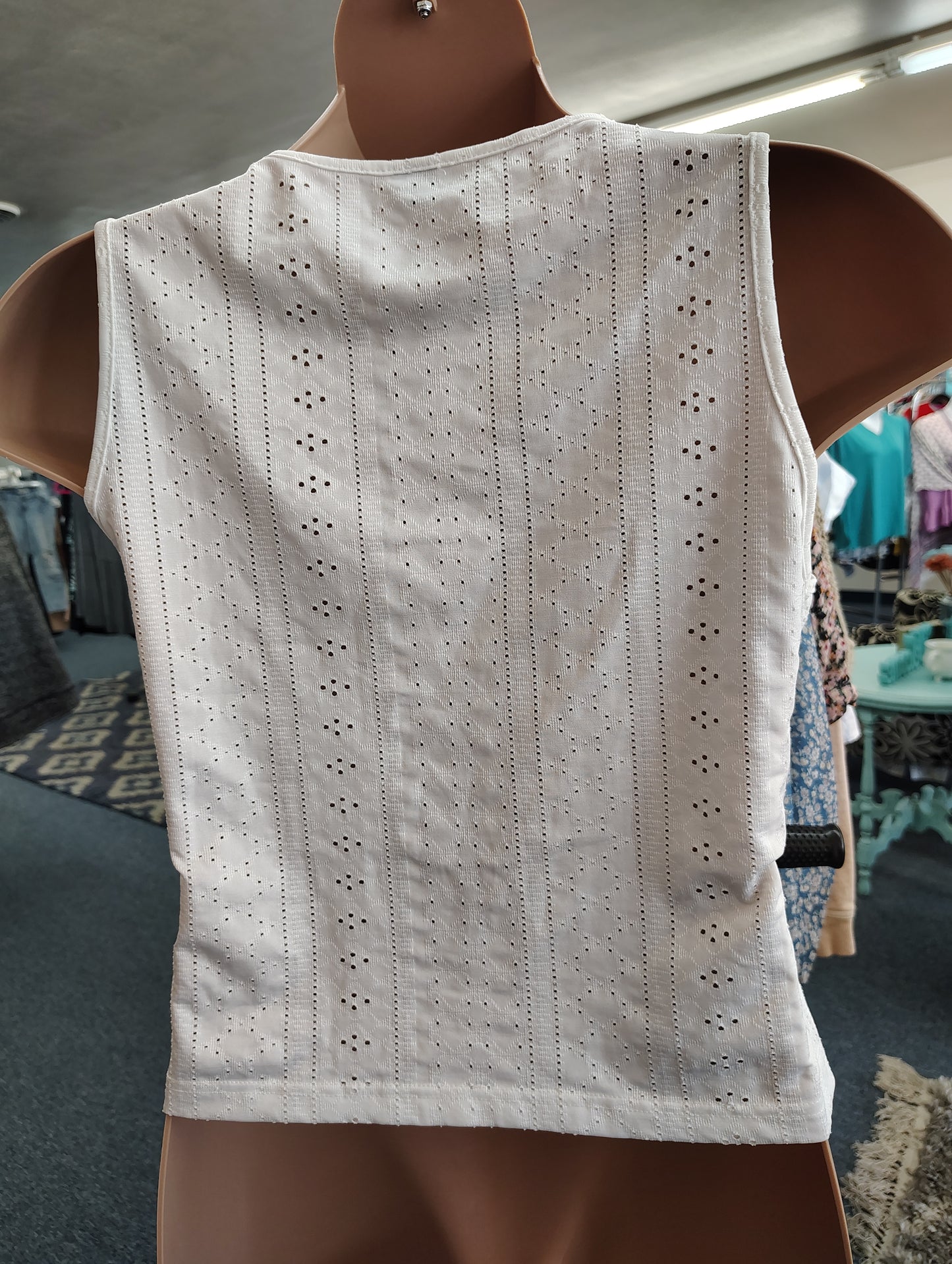 Shein Curve white eyelet crop top size XL