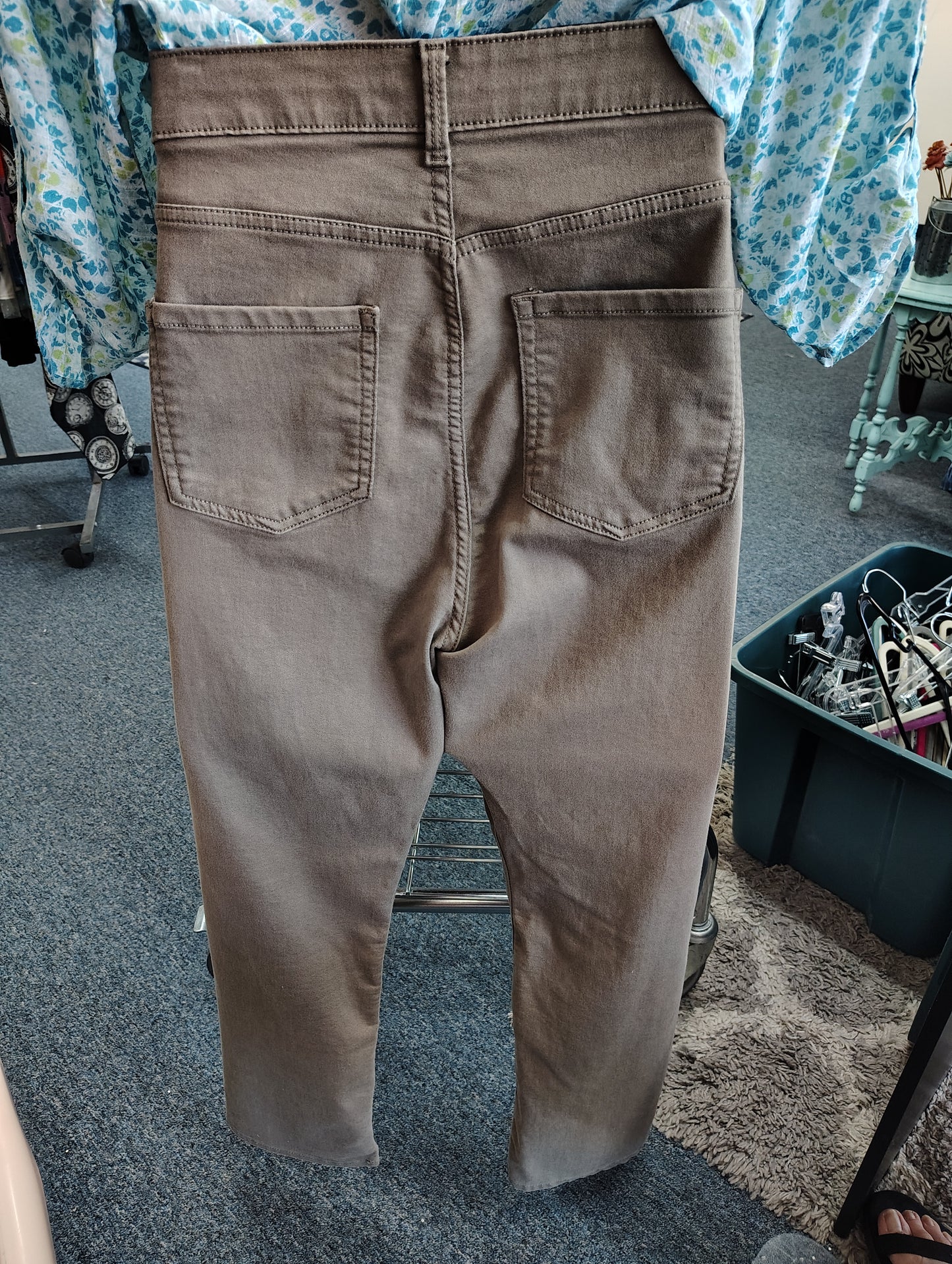 Liz Claiborne Sara slim leg mid rise brown pants size 22w