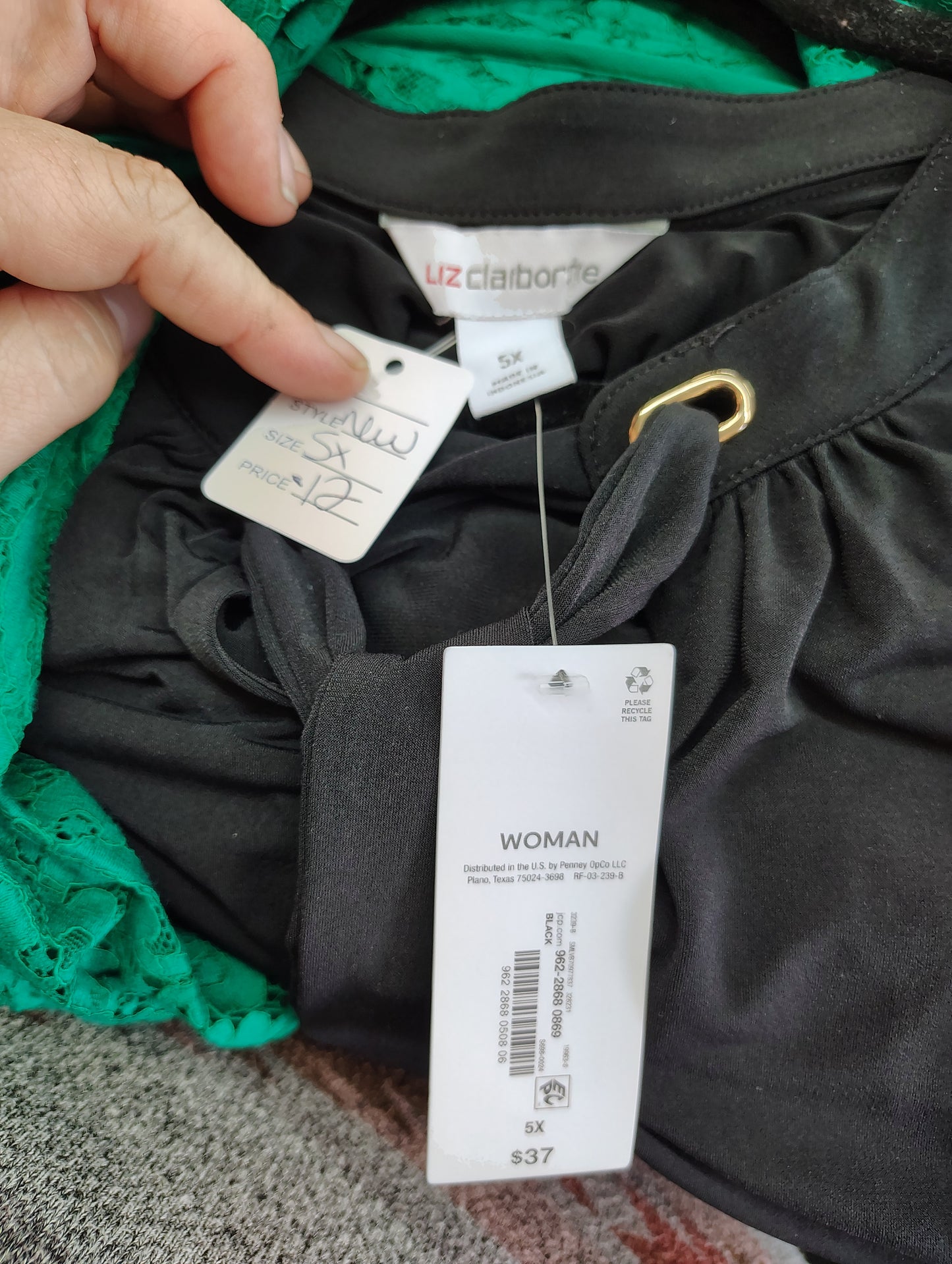 Liz Claiborne black NWT sleeveless secretary top size 5x