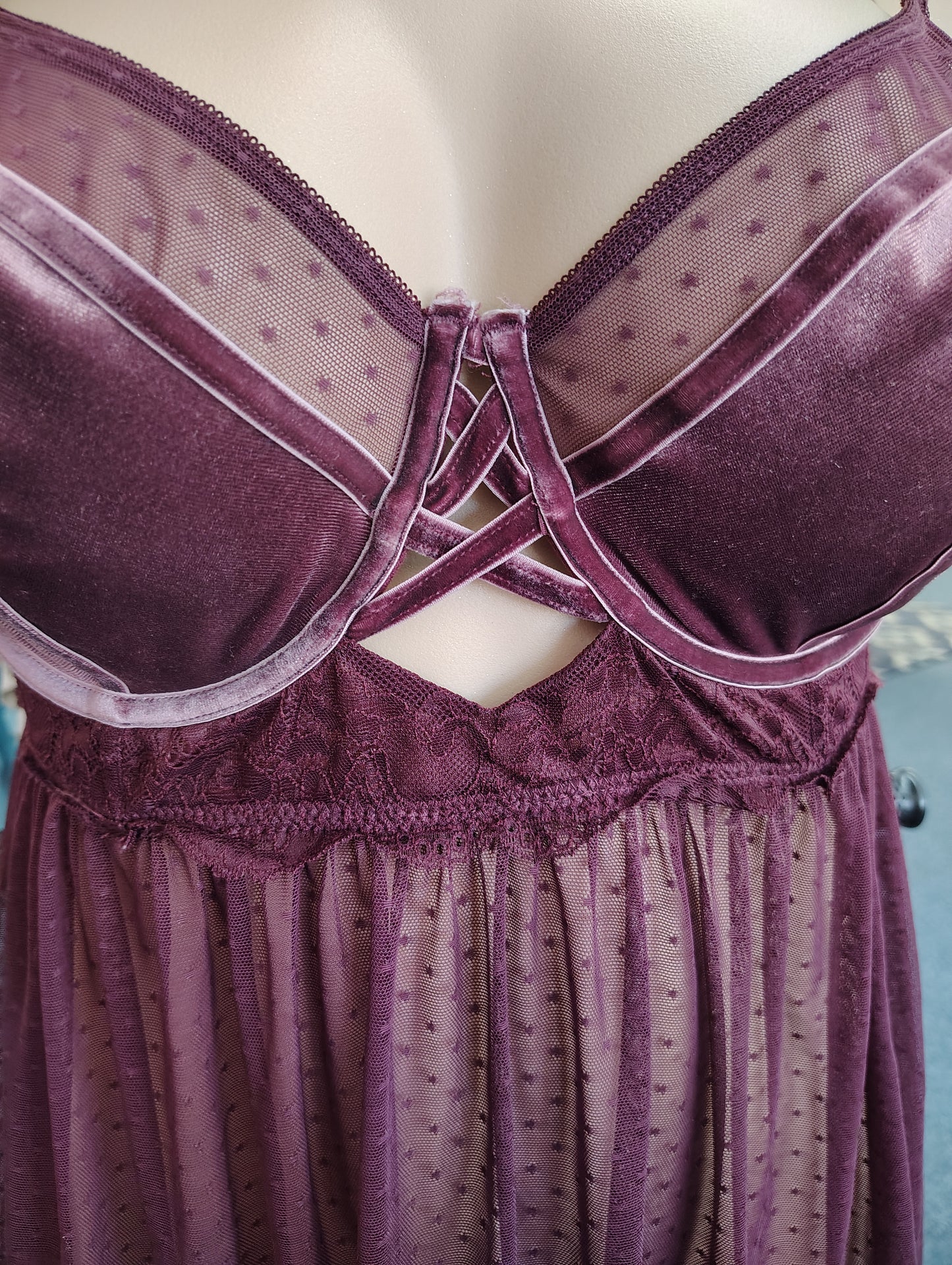 Torrid babydoll chemise underwire purple velvet and lace 3x