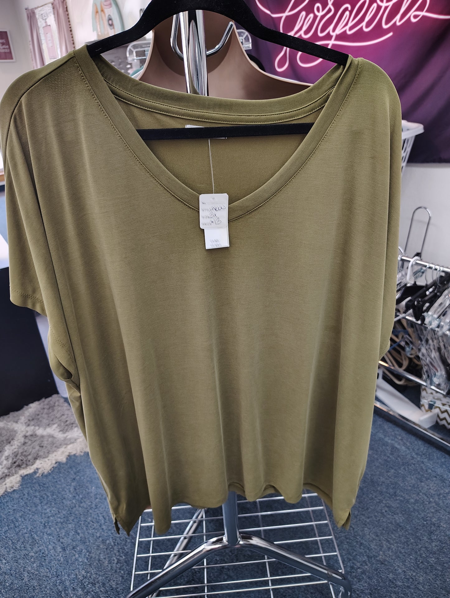 Maurices Edgely green top size 3x NWT