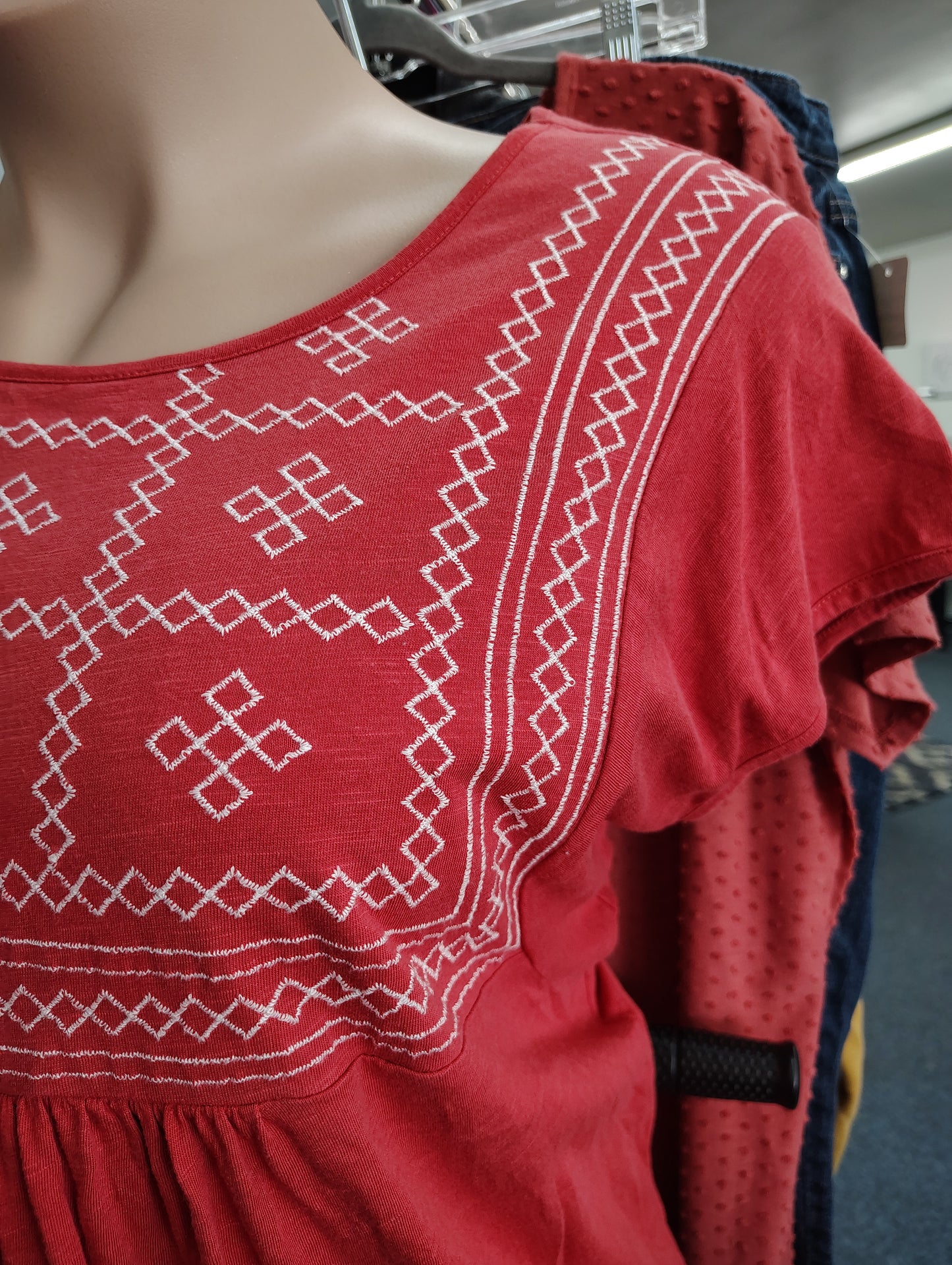 Gloria Vanderbilt coral bib top size XXL