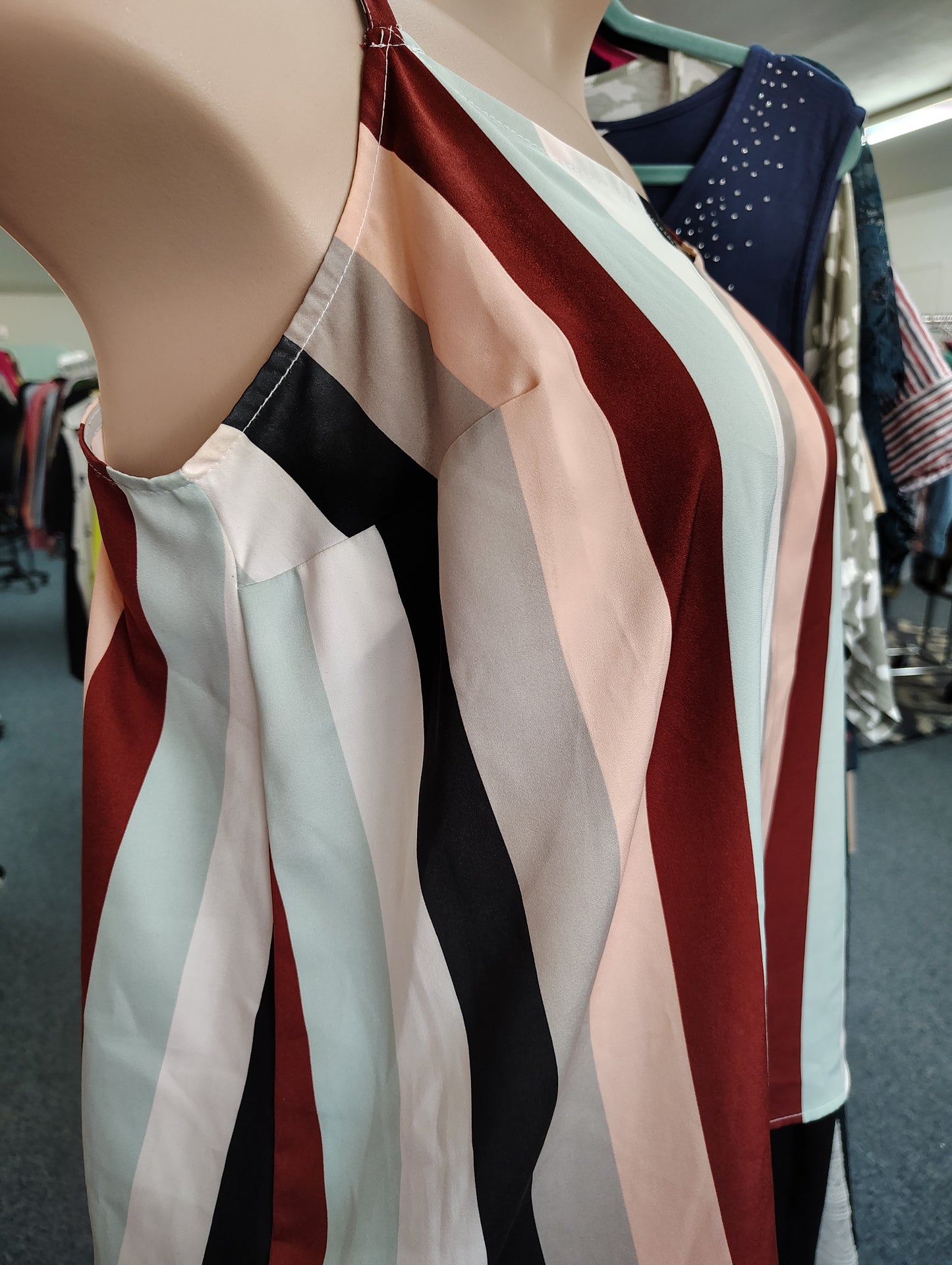 Torrid striped dressy tank top size 00 fits like xl