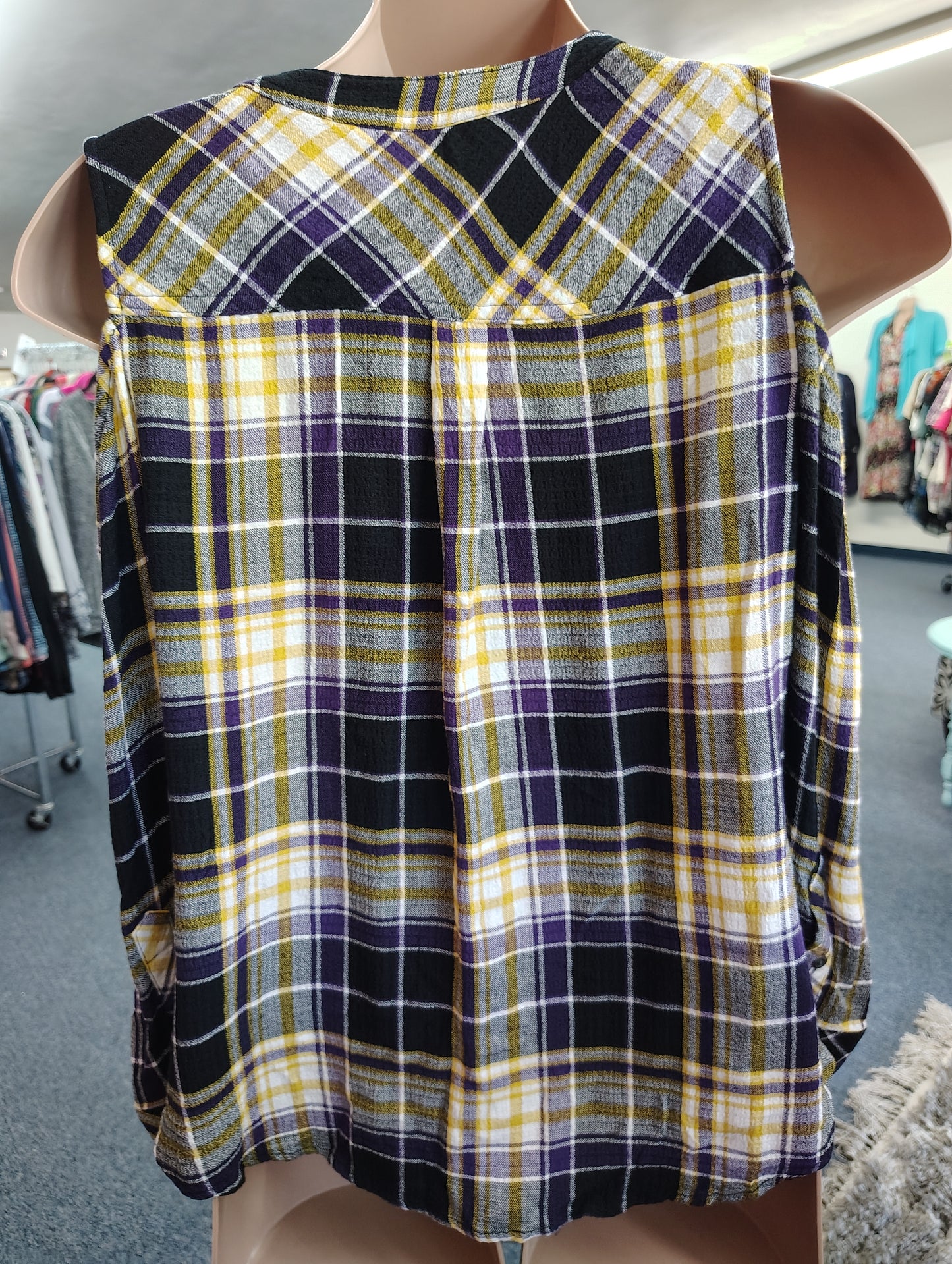 Torrid flannel cold shoulder top size 2x Viking colors!