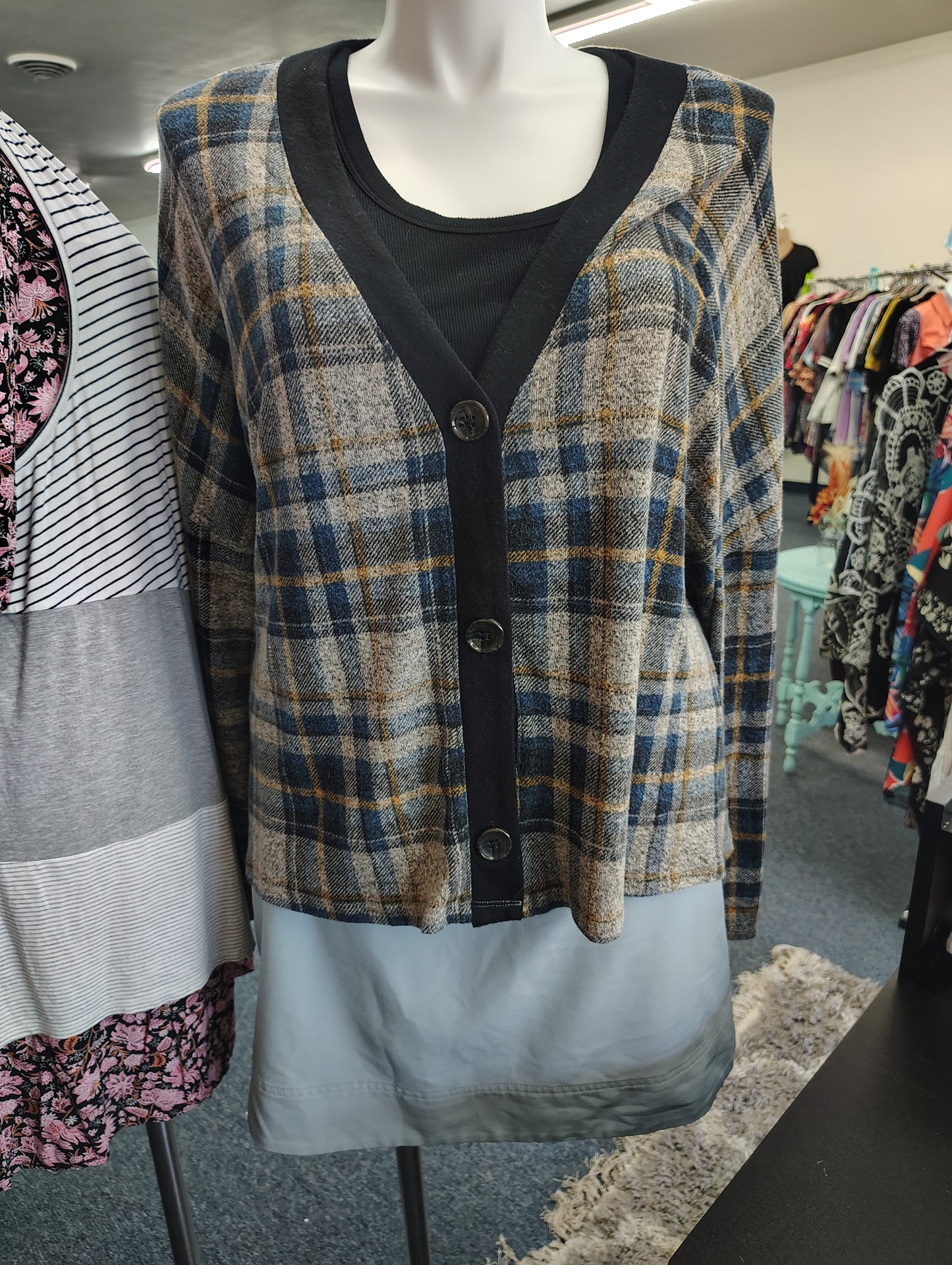 Maurices plaid cardigan size 4x