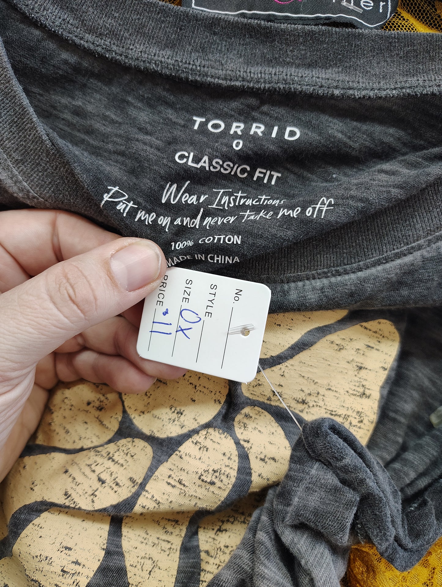 Torrid classic fit gray oversized top size 0x