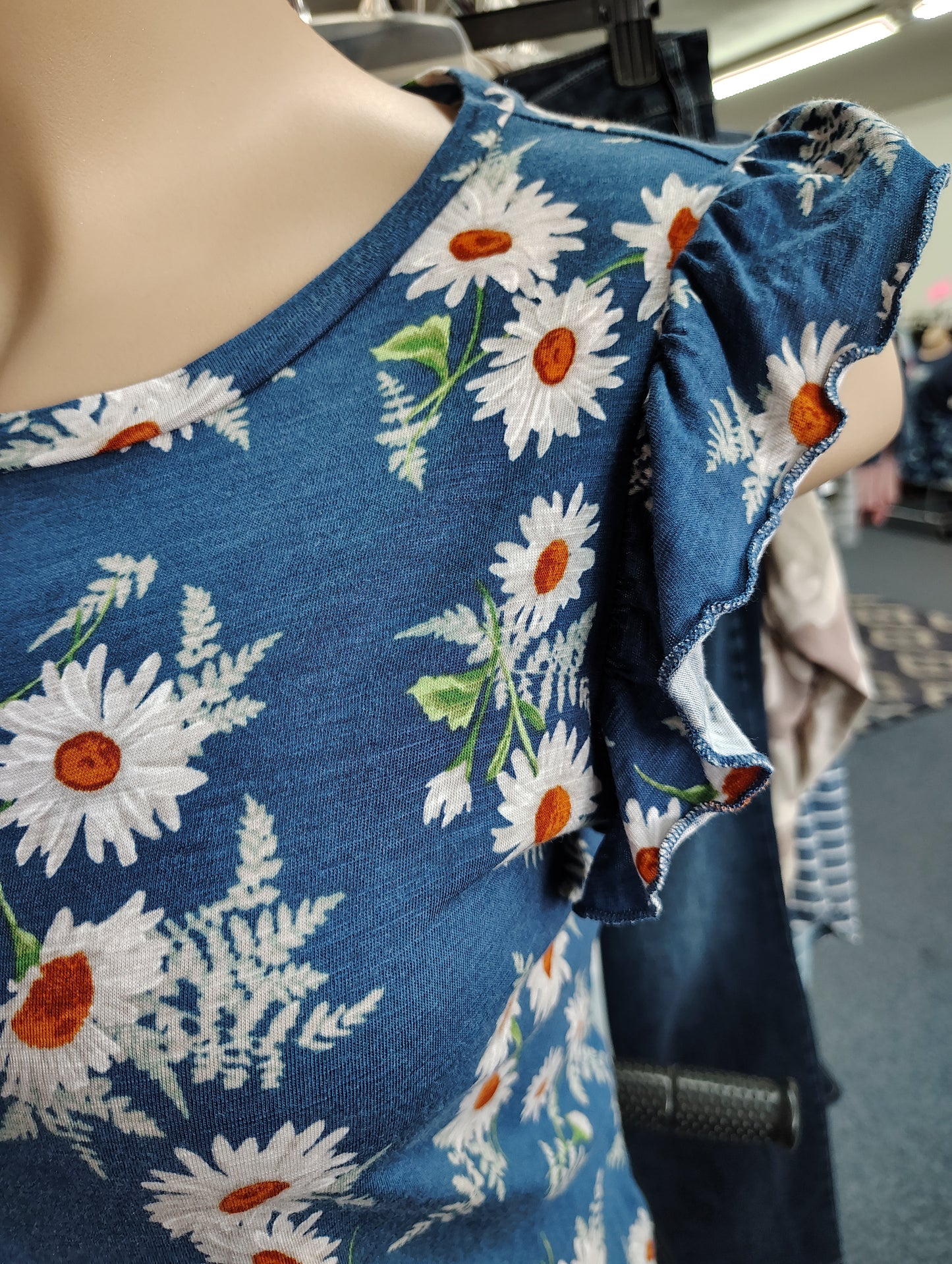 Maurices floral ruffle sleeve knit top size 0x