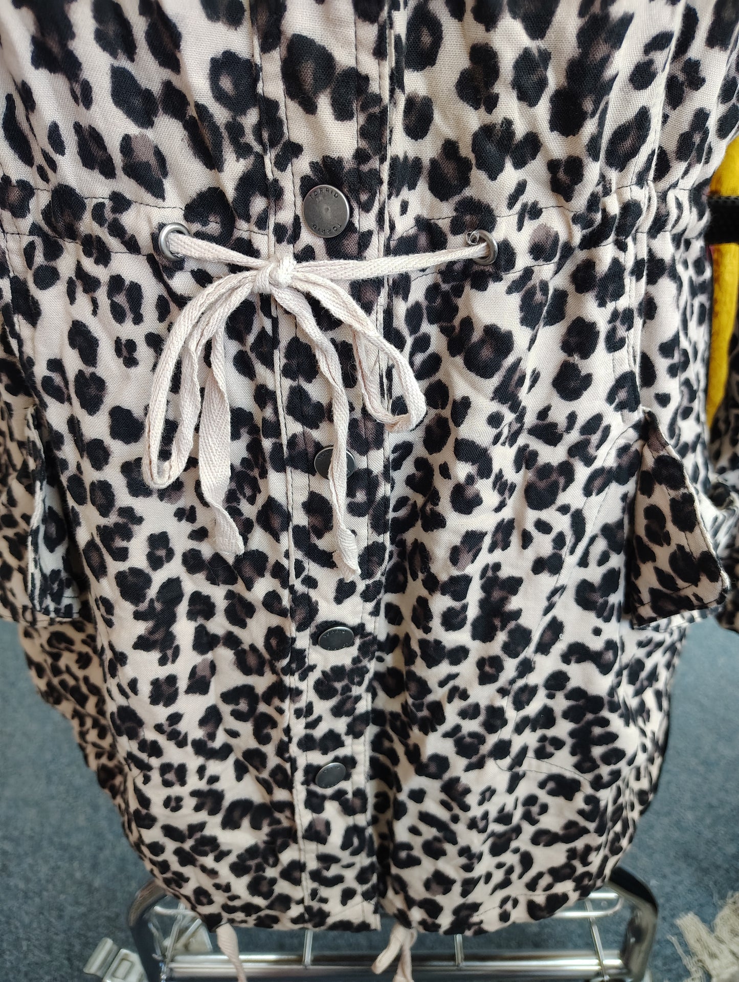 Torrid lightweight leopard print button front jacket size 2x