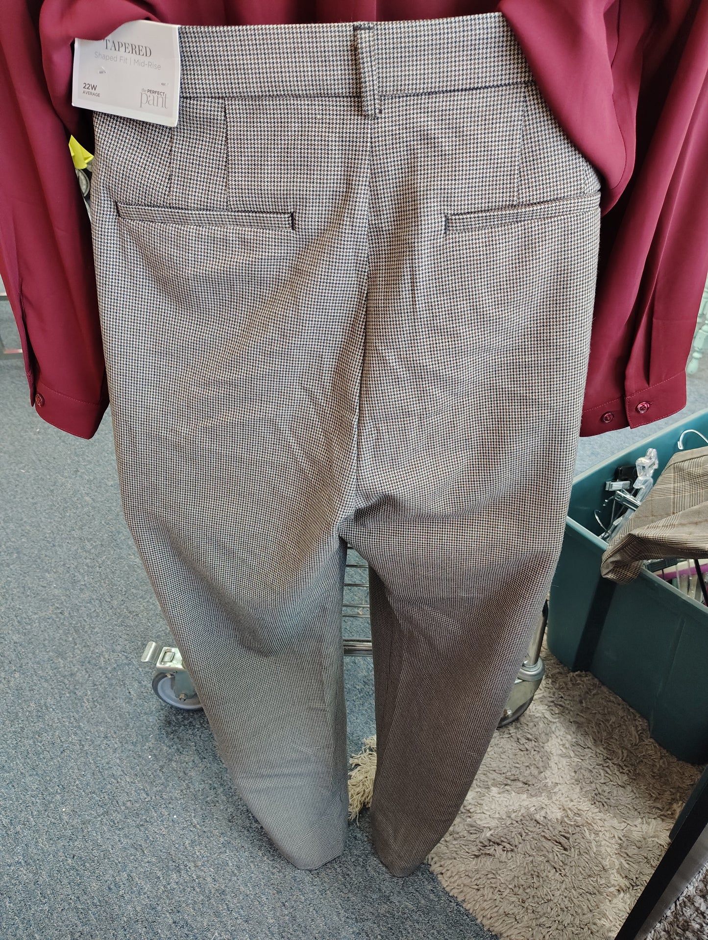 CJ Banks tapered mid rise NWT dress pants size 22w