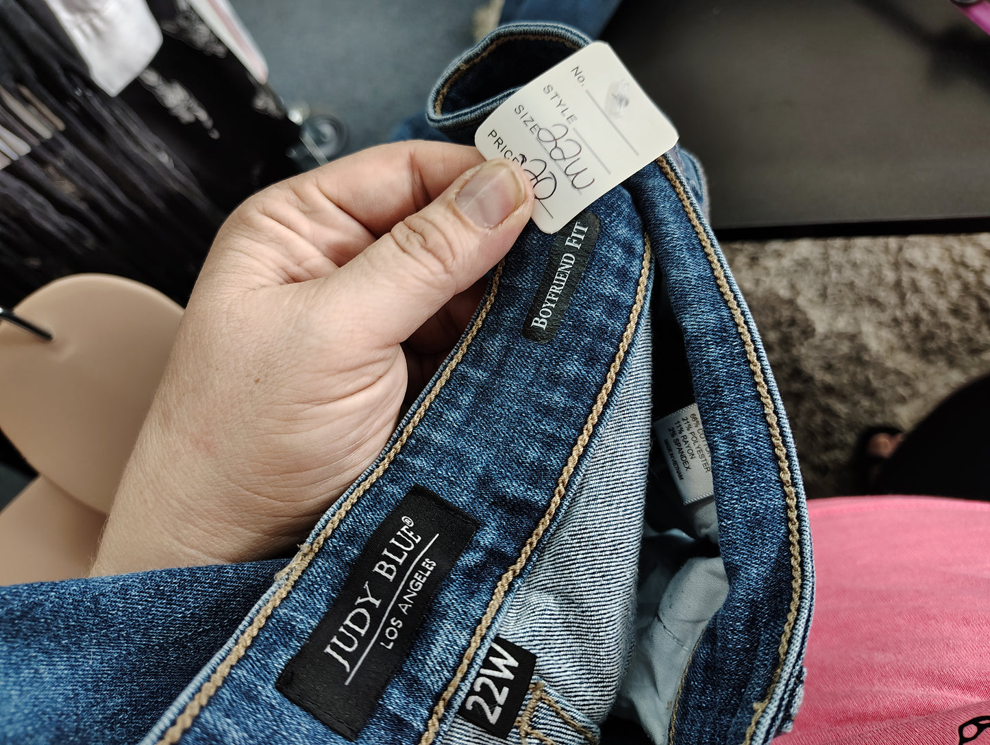Judy Blue boyfriend fit distressed jeans size 22w