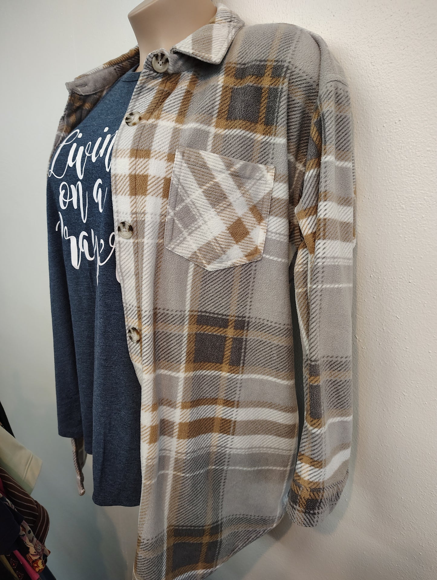 Maurices plaid shacket with pockets xxl