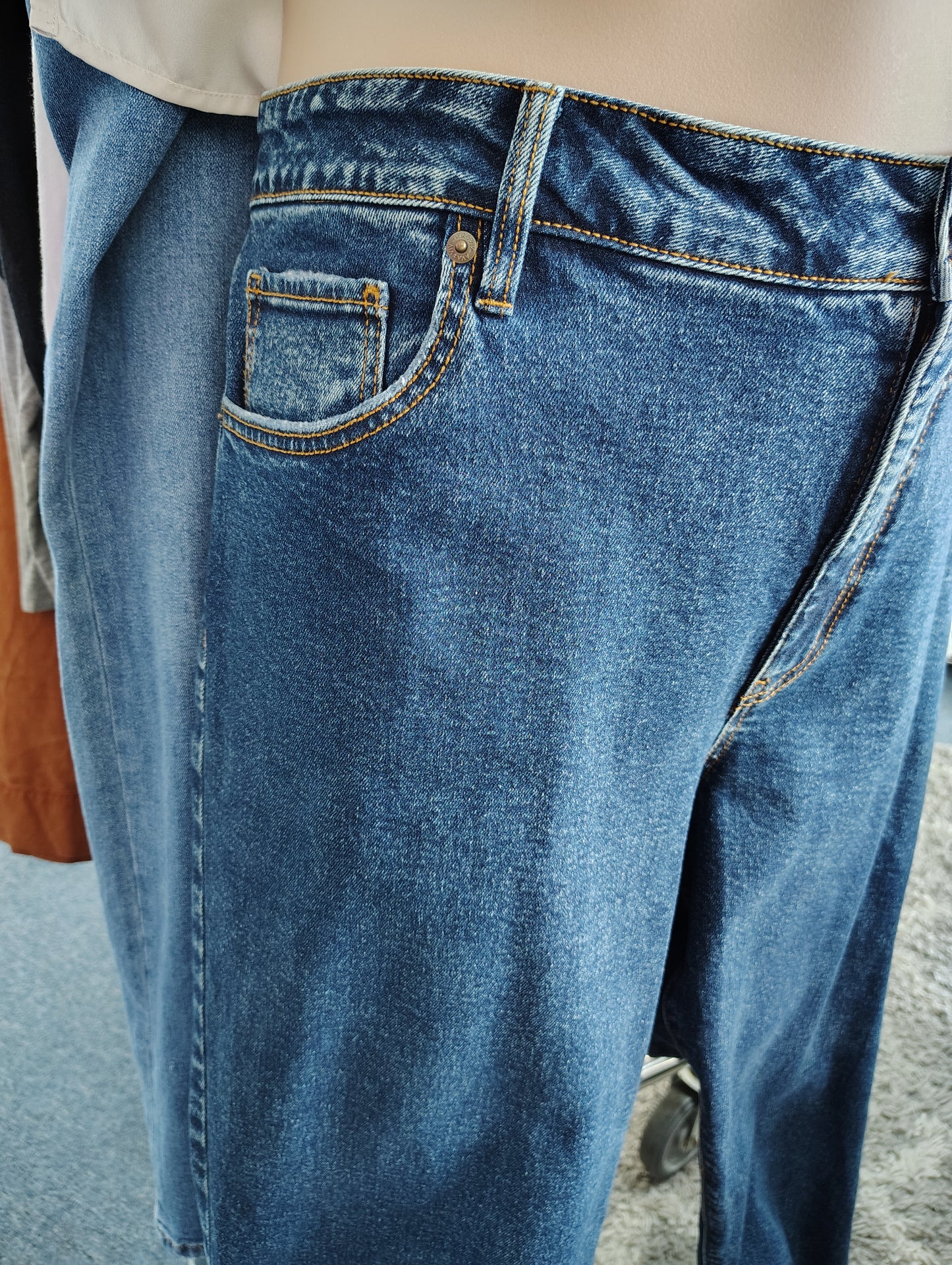 Ava & Vib NWT high rise 90's straight jeans size 22