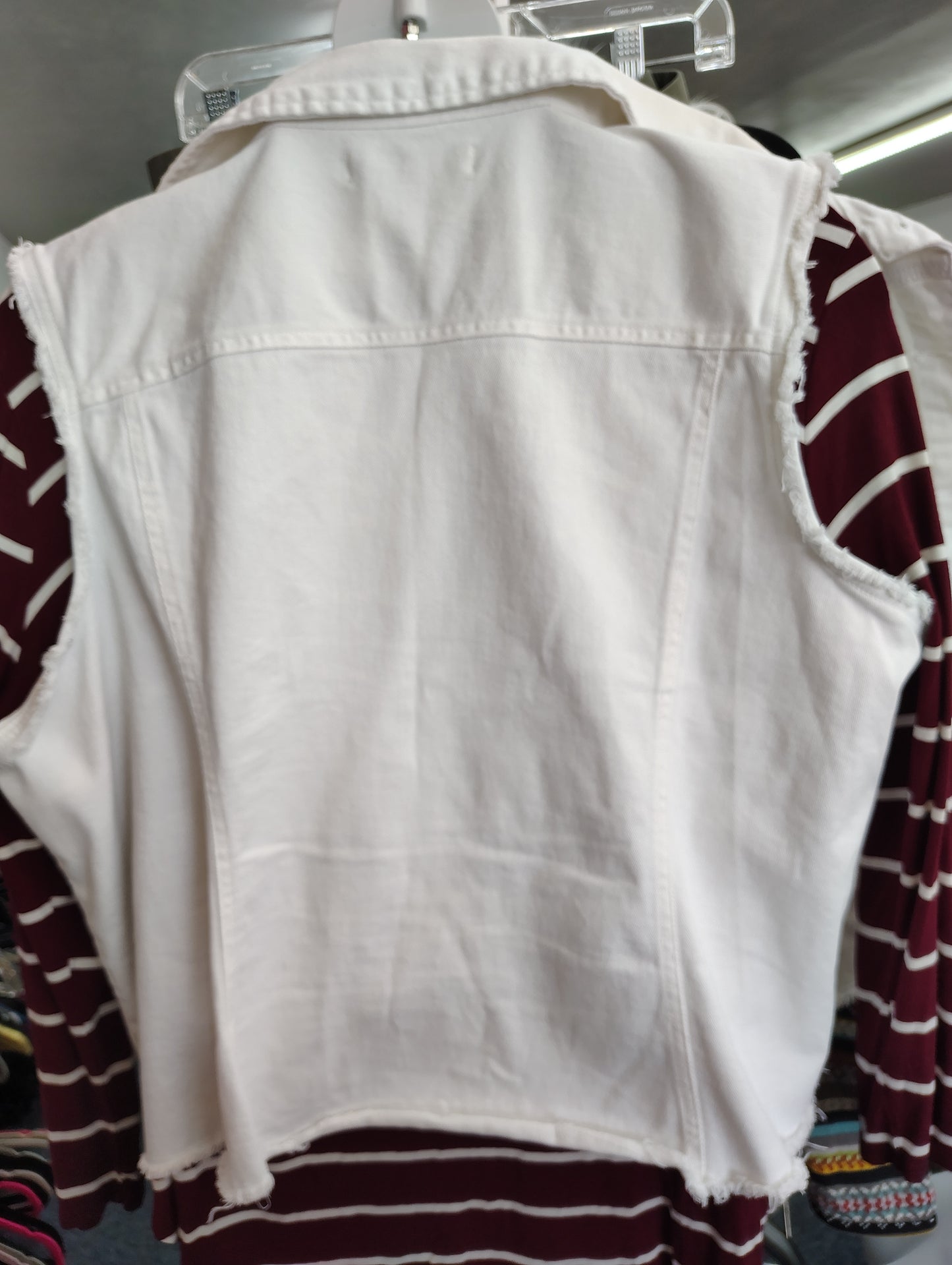 Cato white denim distressed jean jacket size 26/28 4x