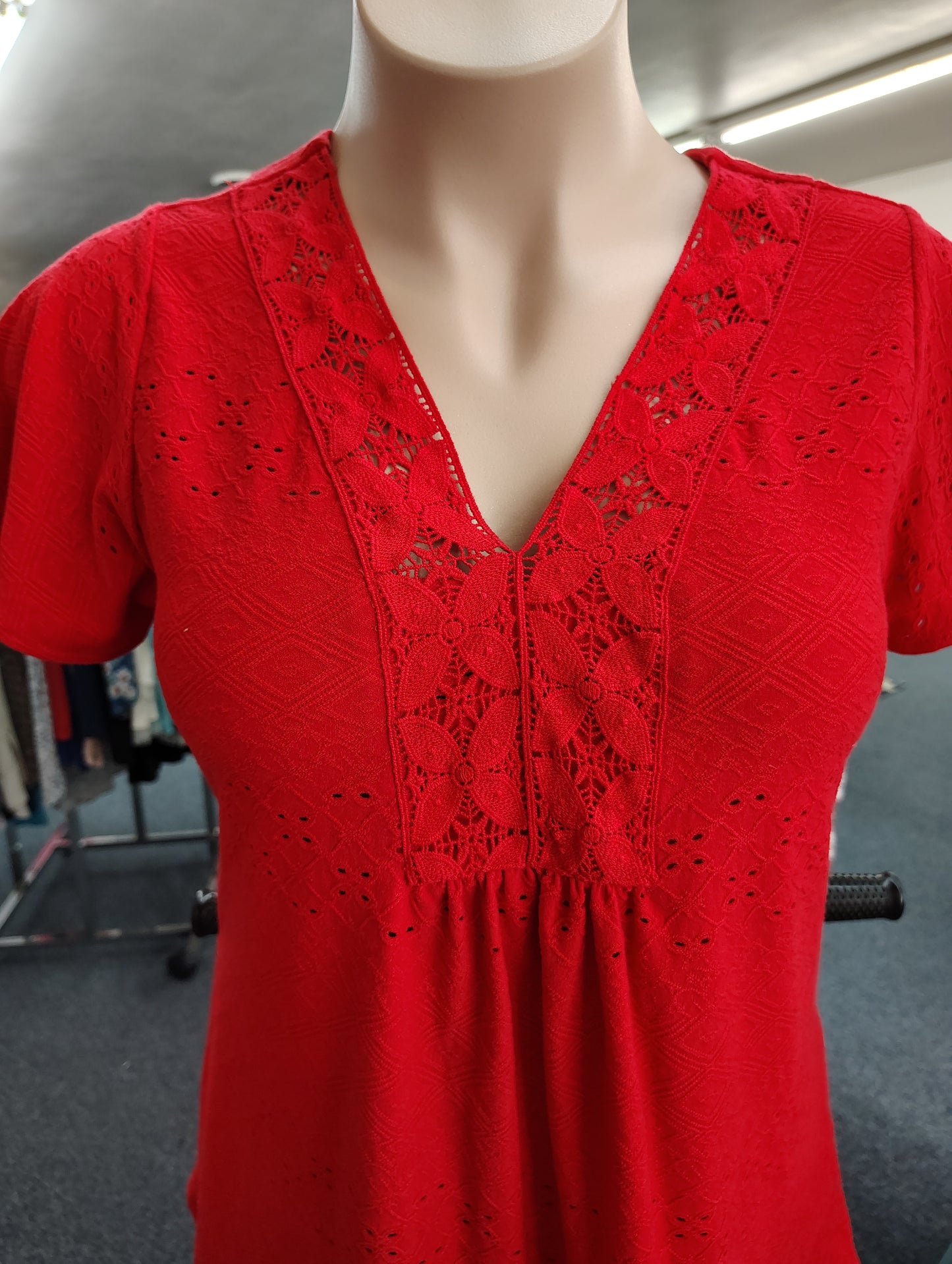 Cable & Gauge red NWT eyelet dress top size xl