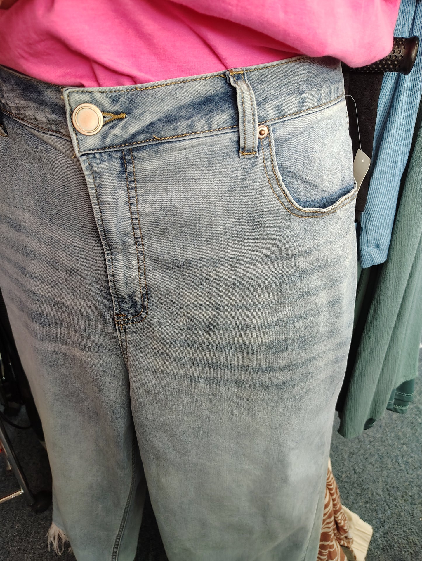 Cato high rise straight capri jeans with fringe NWT size 22W