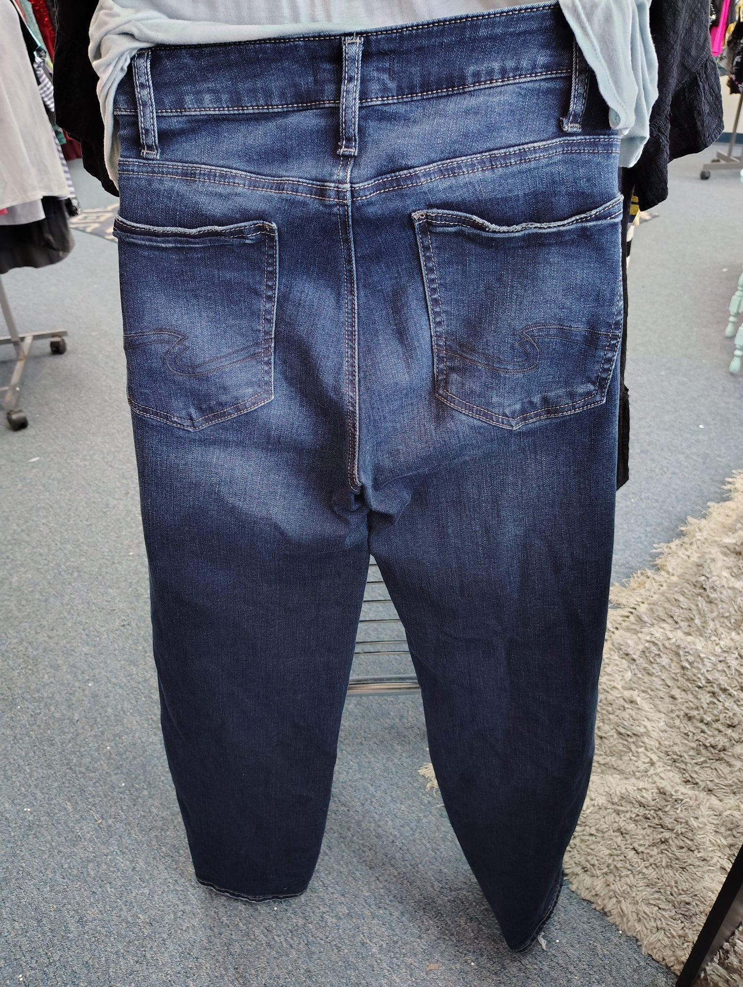 Silver denim jeans Suki straight style size 18