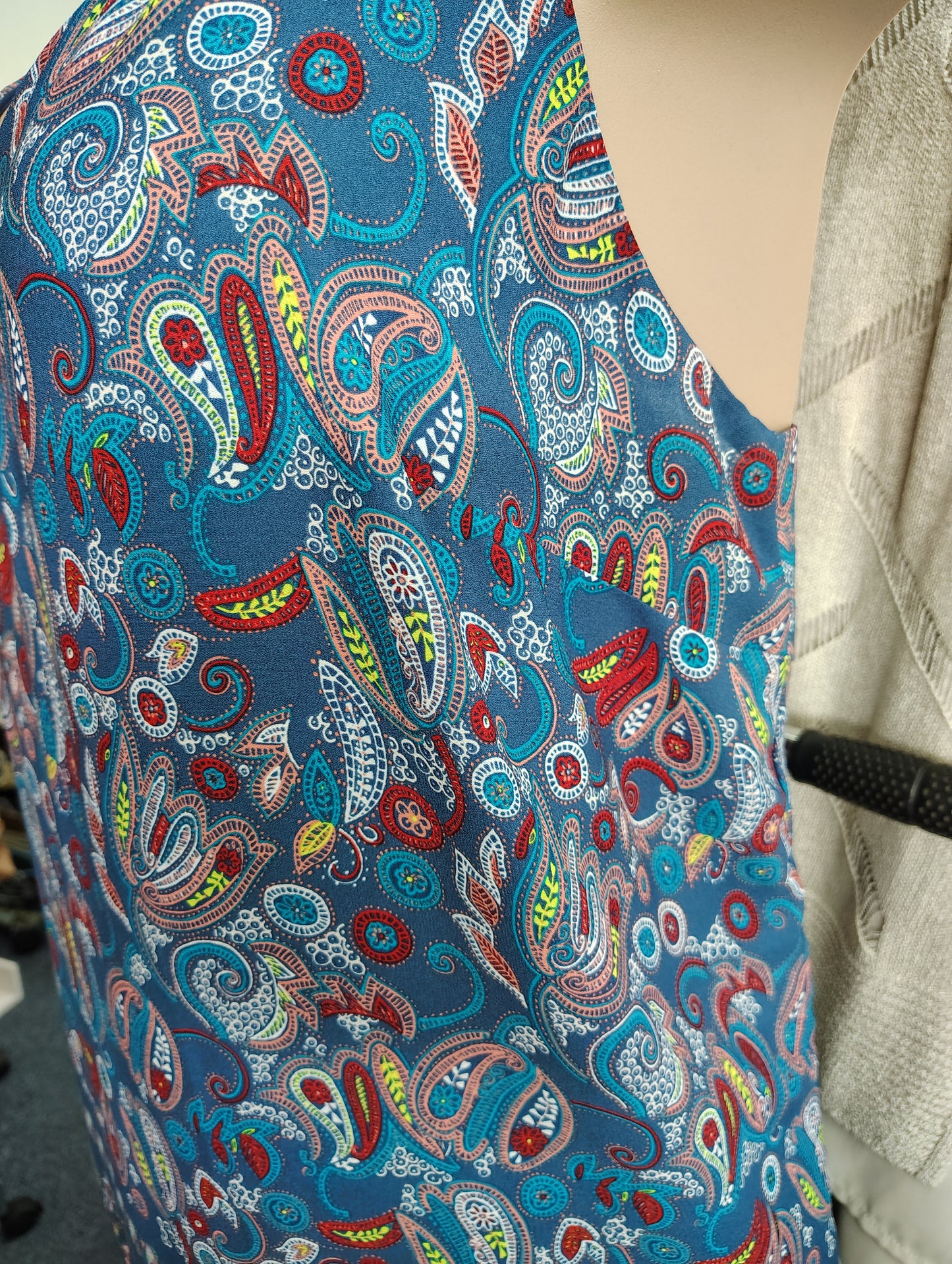 Loft Plus paisley dressy tank top size 22 3x