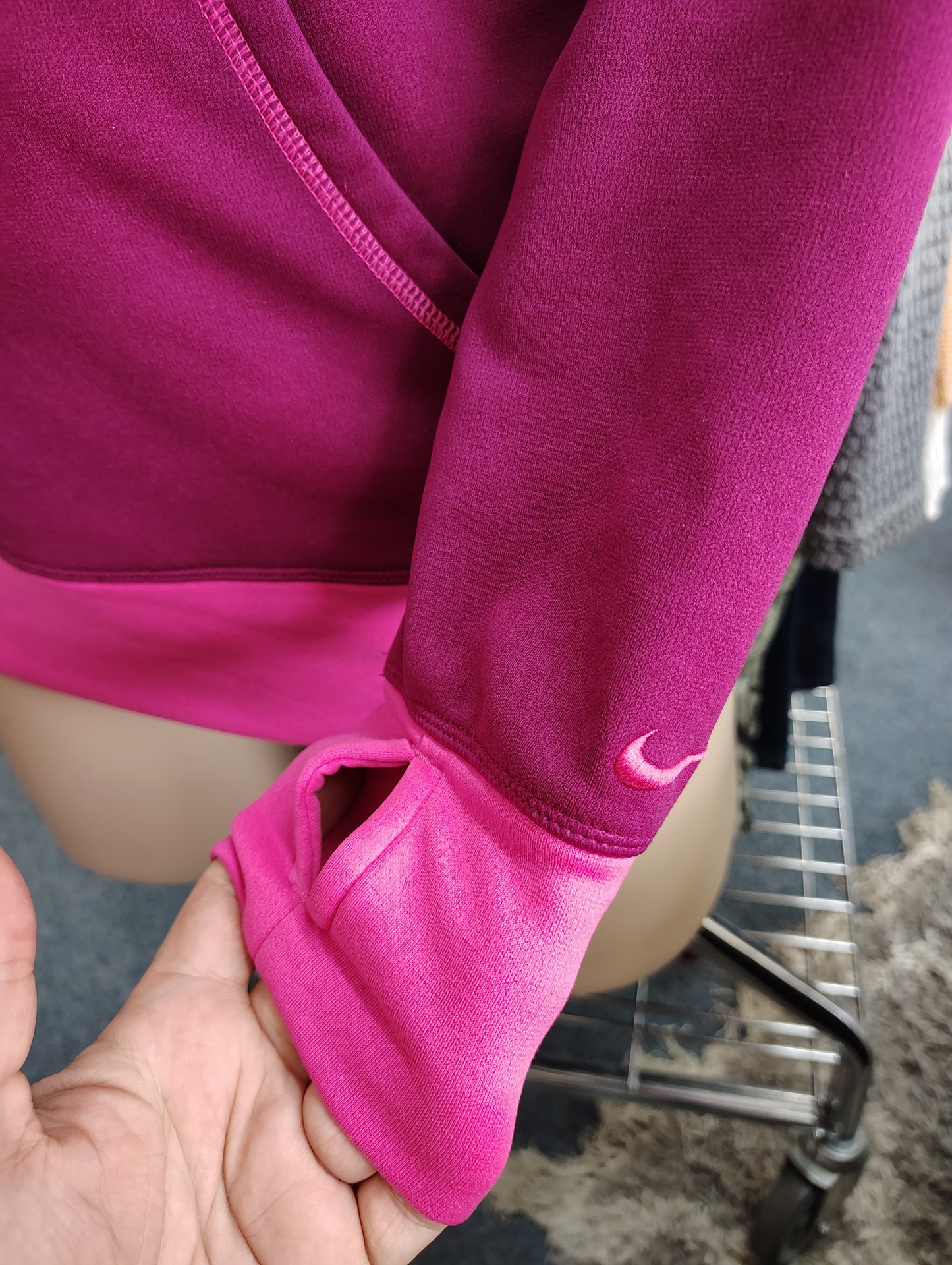 Nike Therma-Fit pink hoodie size xl
