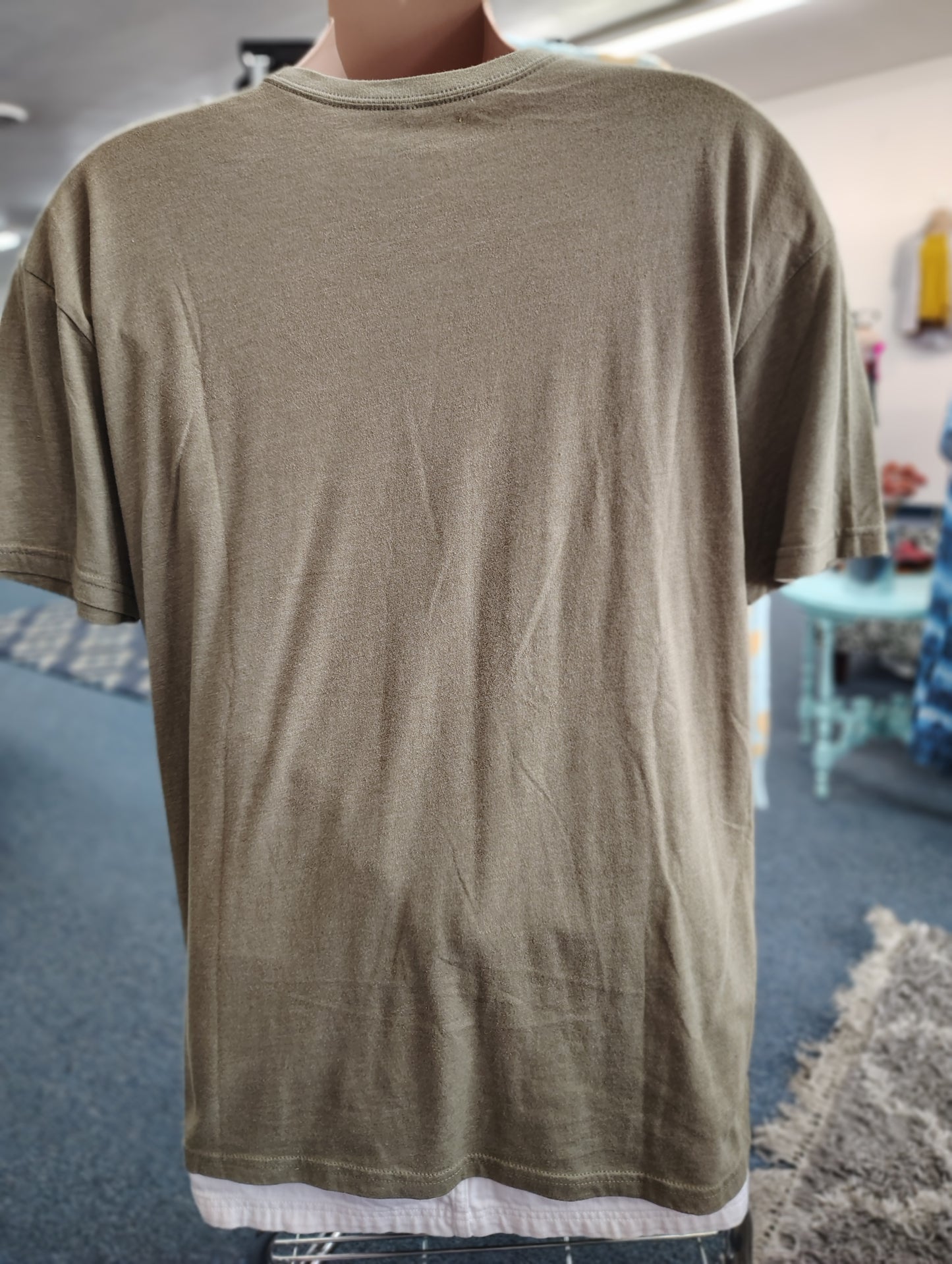 Wild Tribute camper tee size xxl