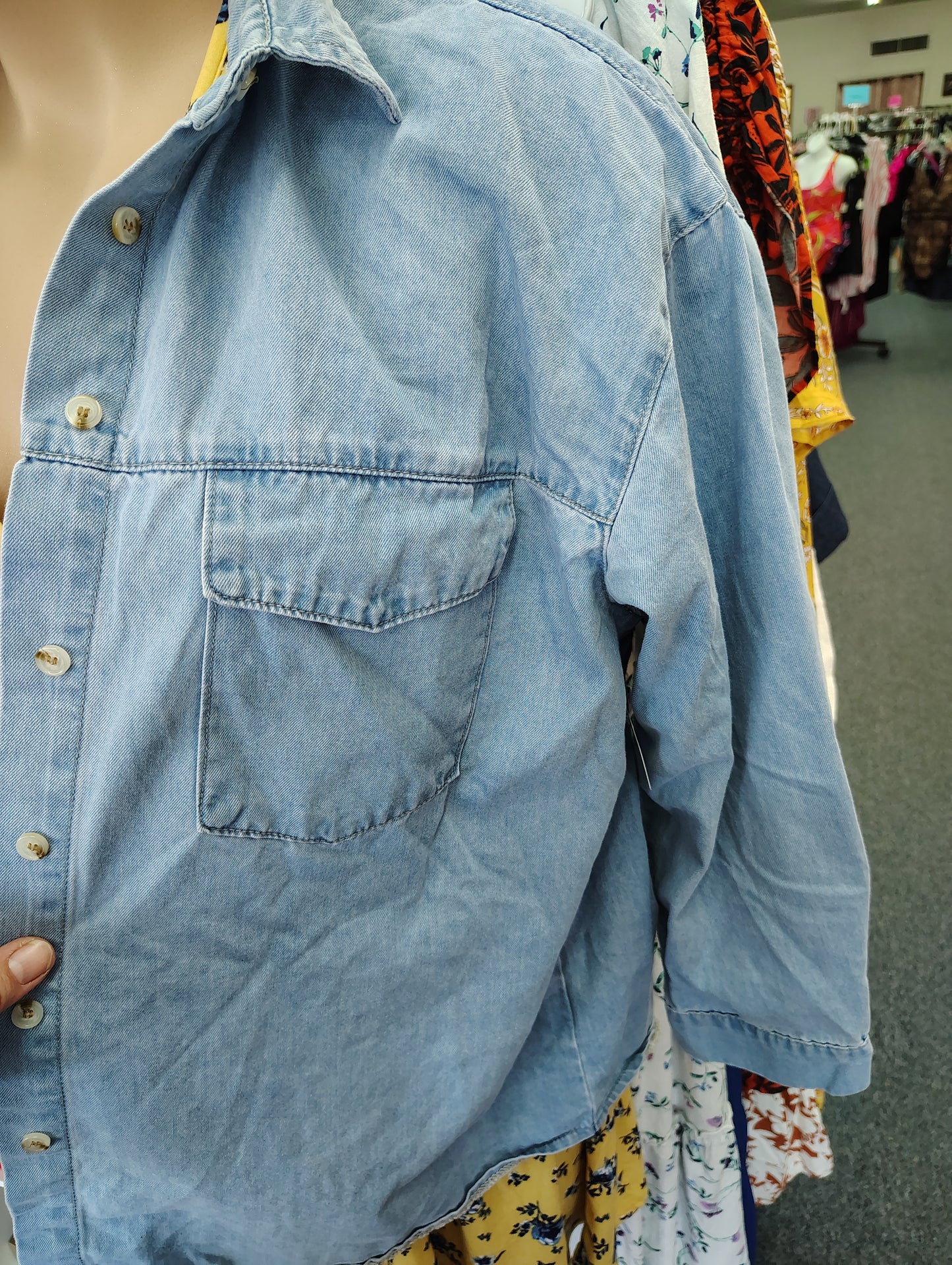 Chambray button front top size xxl