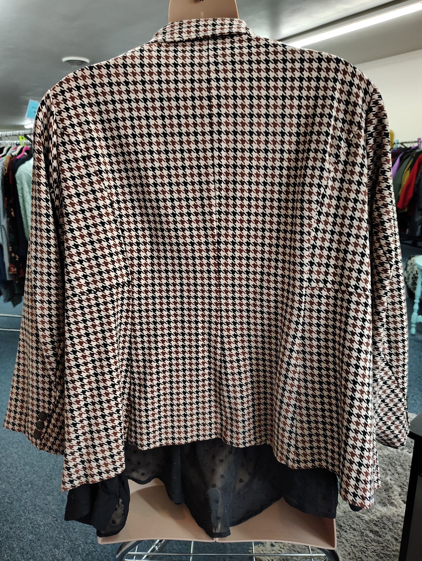 Studio by Torrid brown and black argyle print blazer jacket size 6x