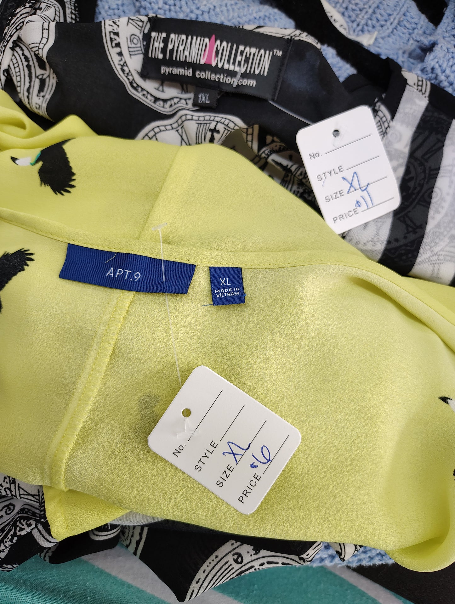 Apt 9 yellow toucan print dress top size xl