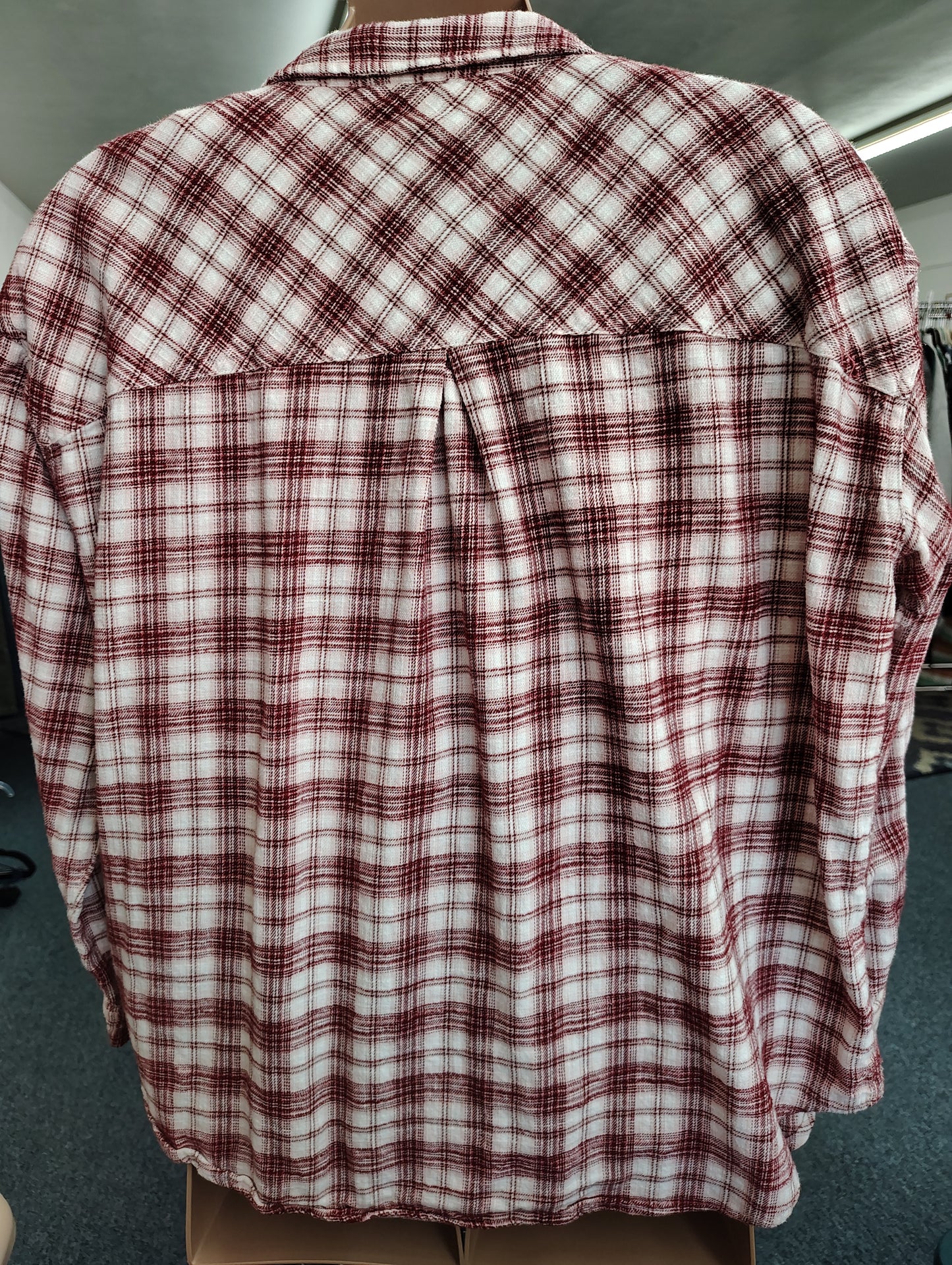 Maurices flannel plaid red and white button front top size 2x