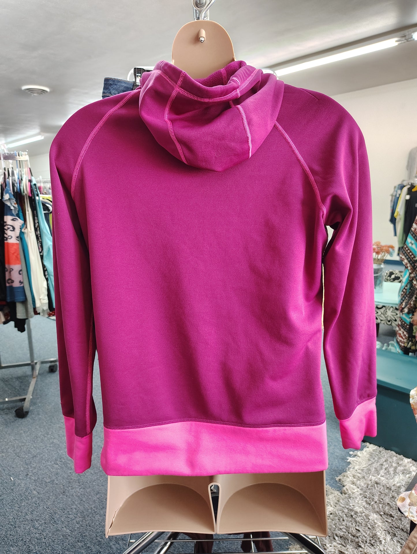 Nike Therma-Fit pink hoodie size xl