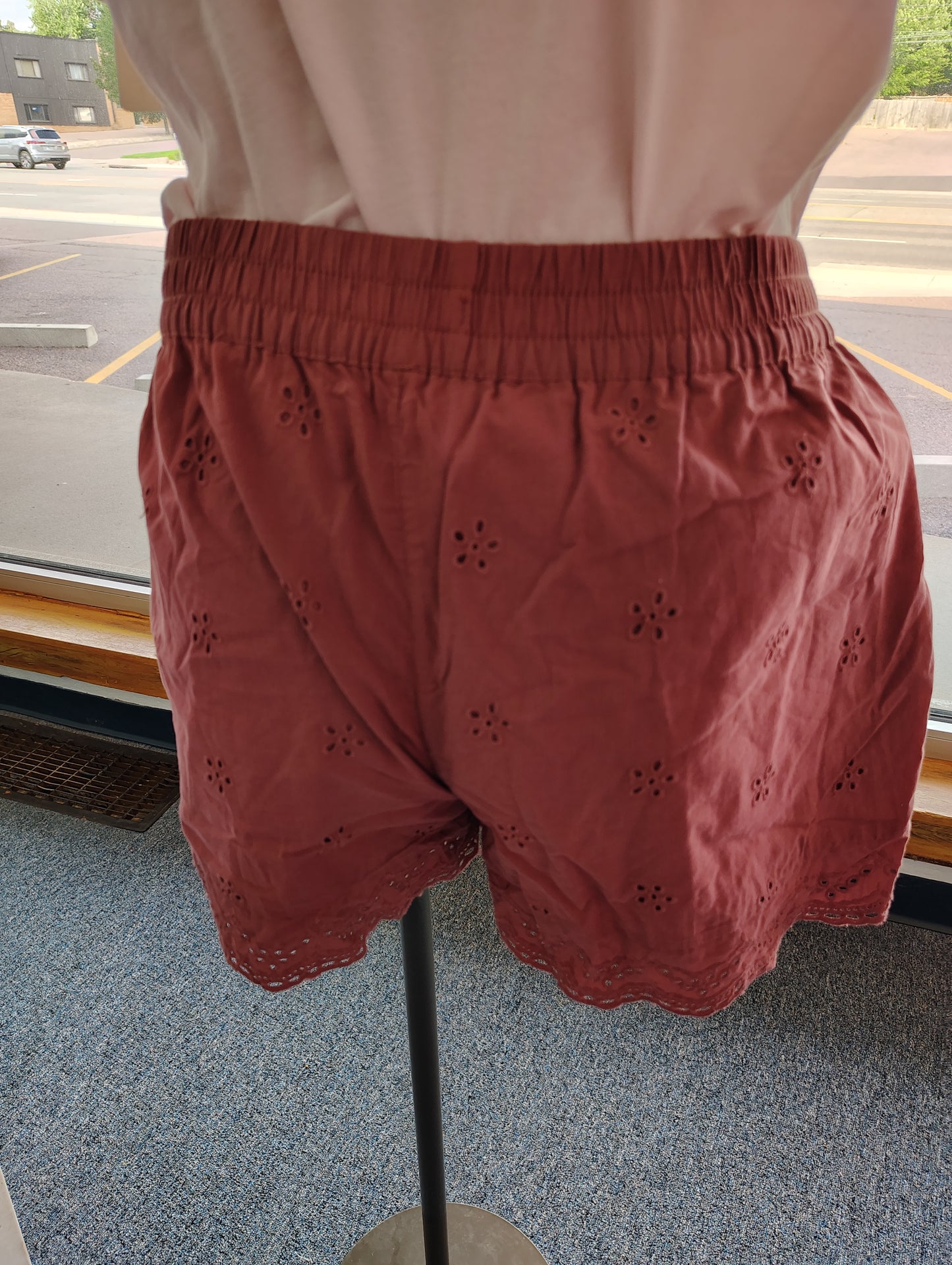 Maurices pull on eyelet shorts salmon colored size XL