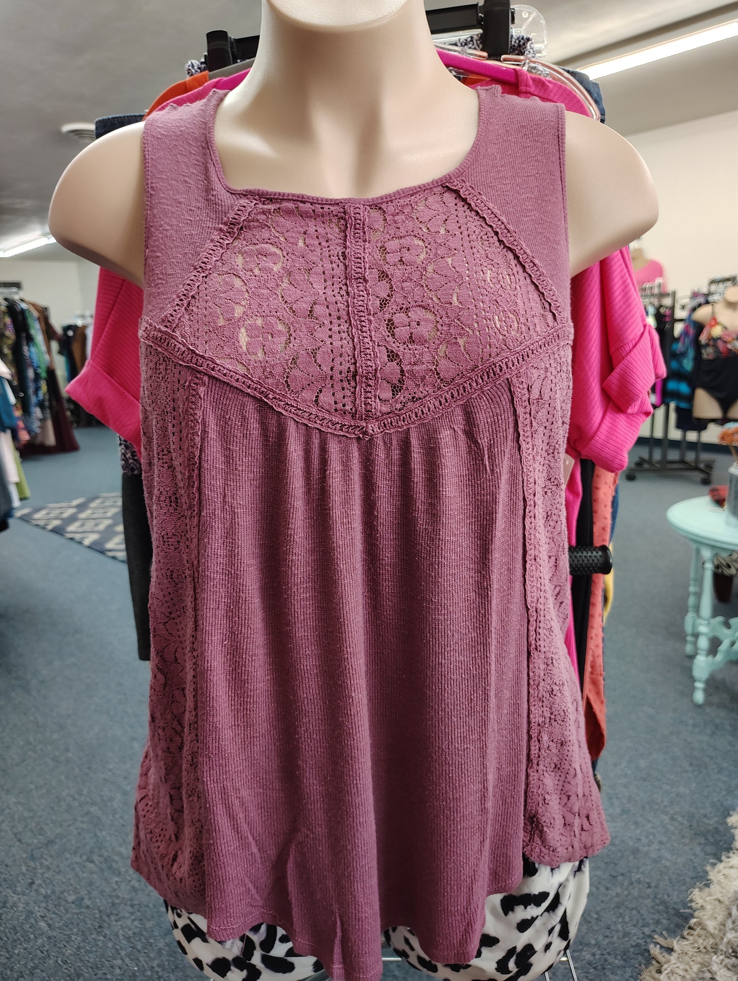 Purple ribbed and lace tank top size 2x