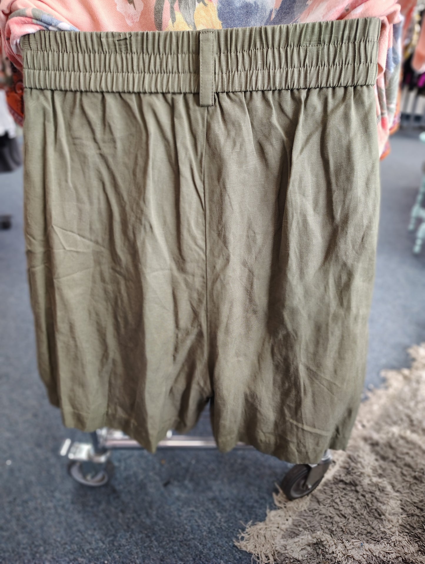 Torrid olive green chino dress shorts size 22