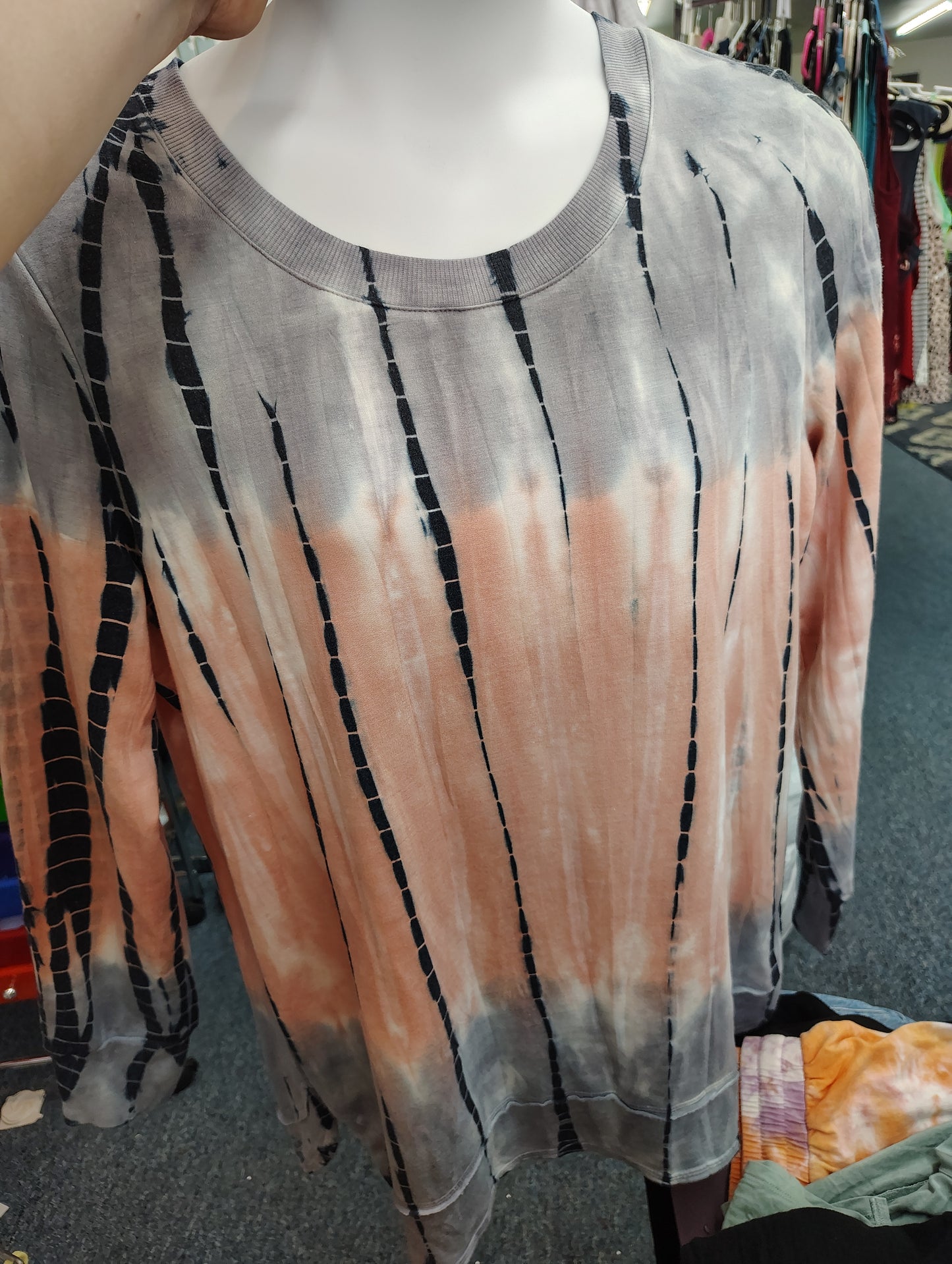 Green Tea NWT tie dye tunic sweatshirt size xl