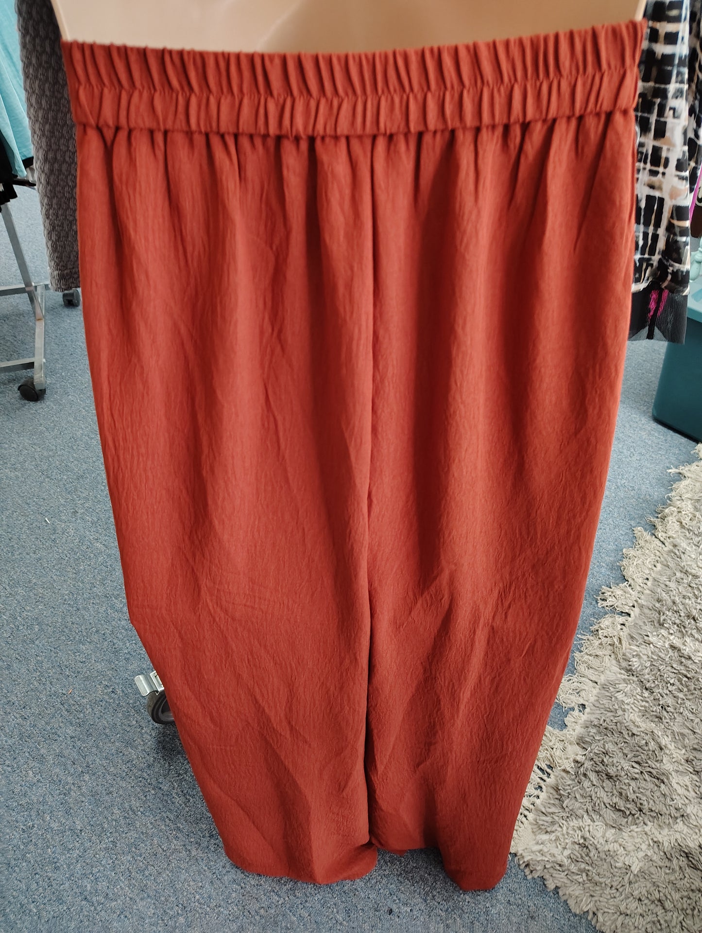 Bloomchic NWT rust orange pull on wide leg size 5x