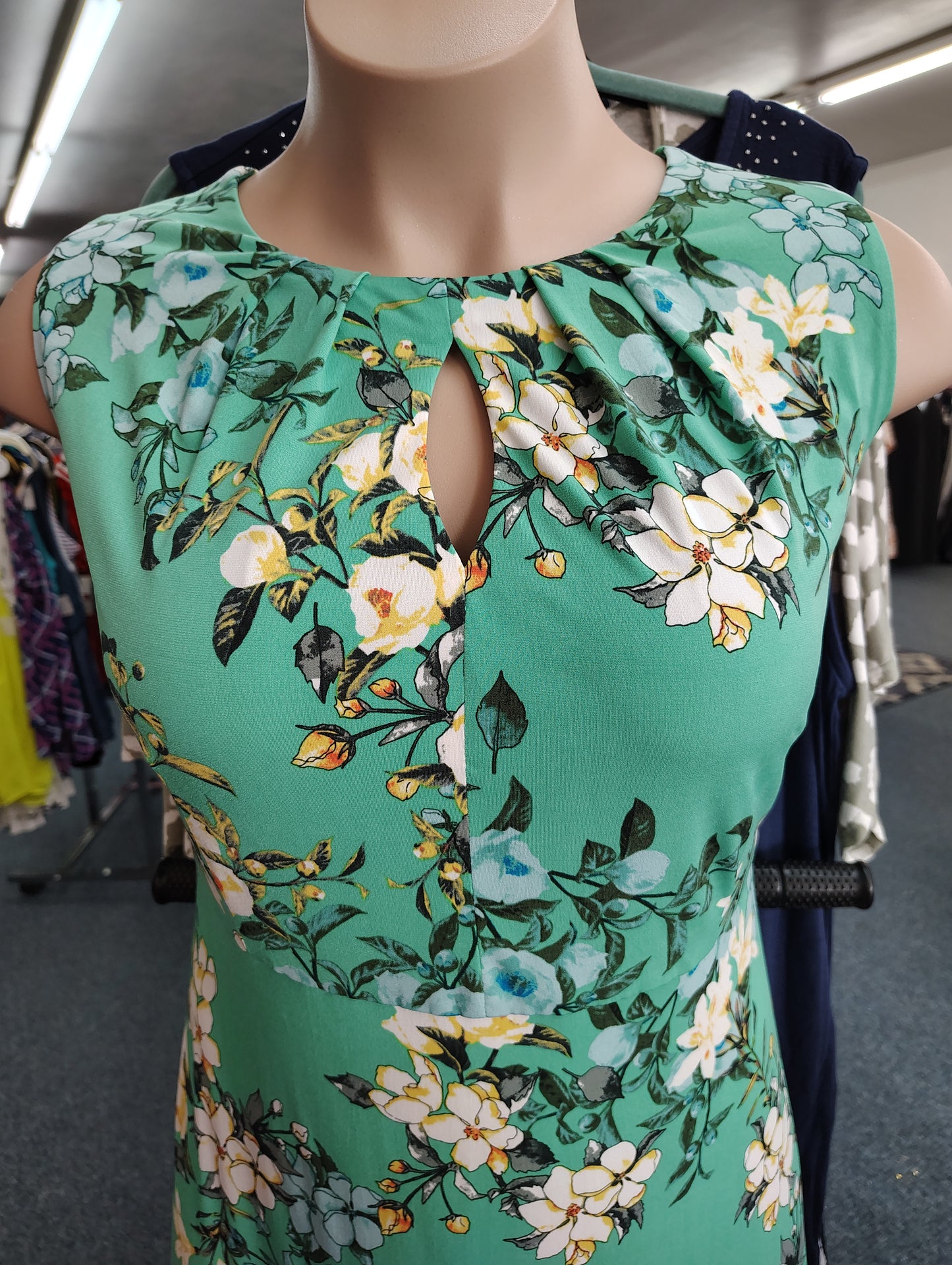 London Times green floral sleeveless midi dress size 18
