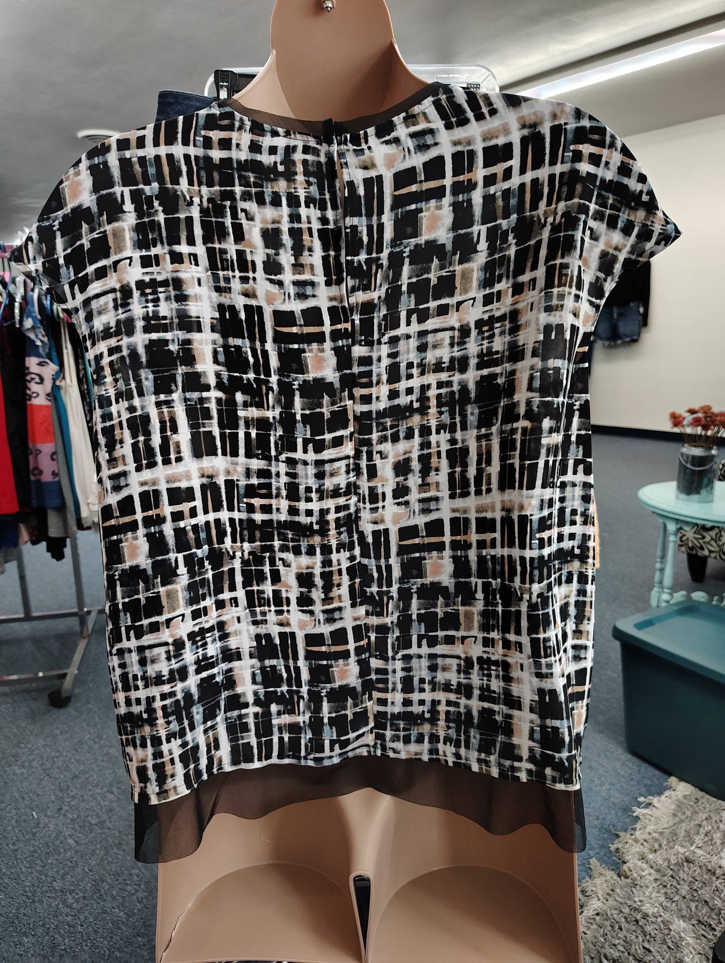 Simply Vera Wang dressy top size xl