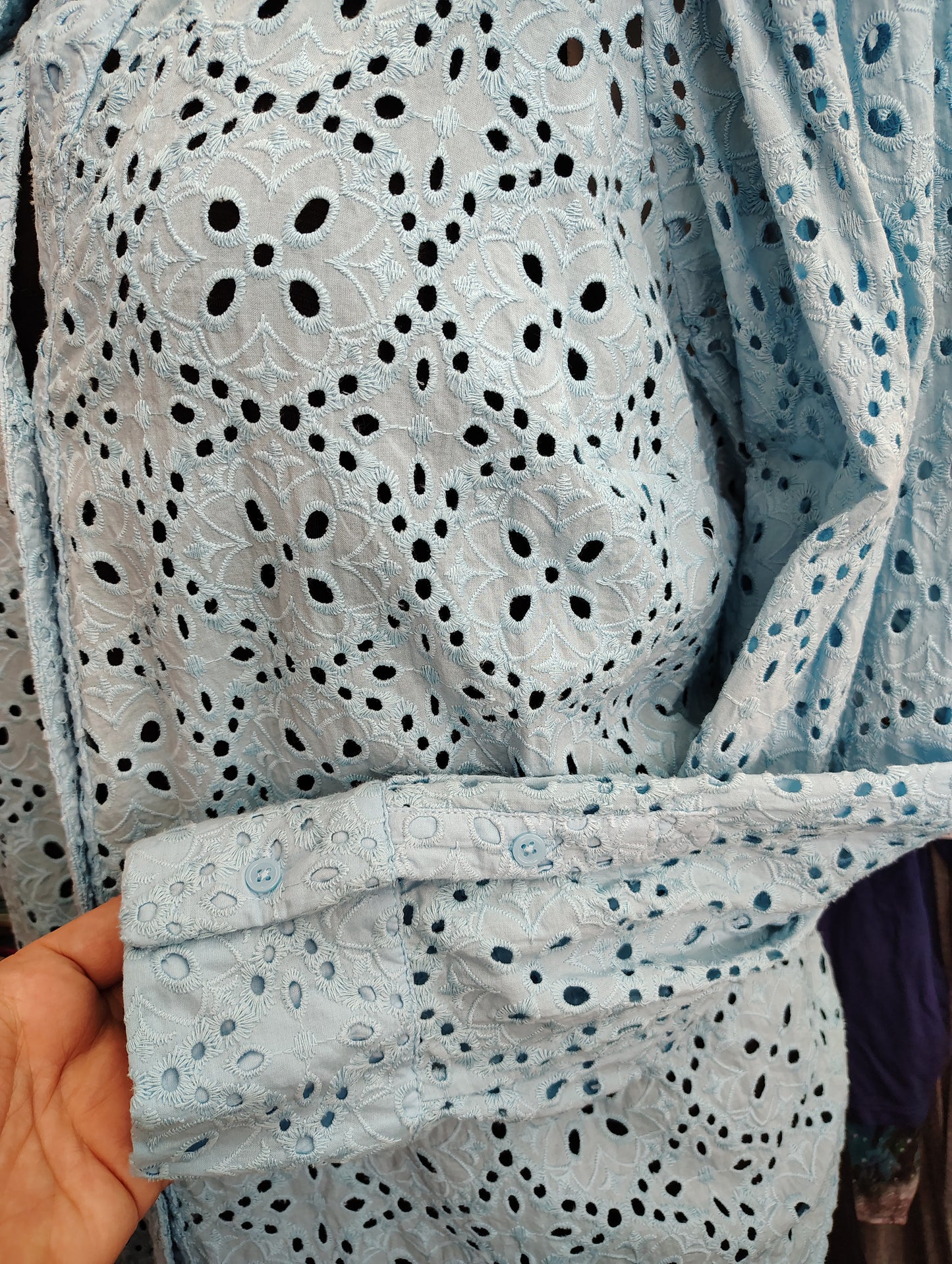 On 34th blue eyelet long sleeve top size 4x