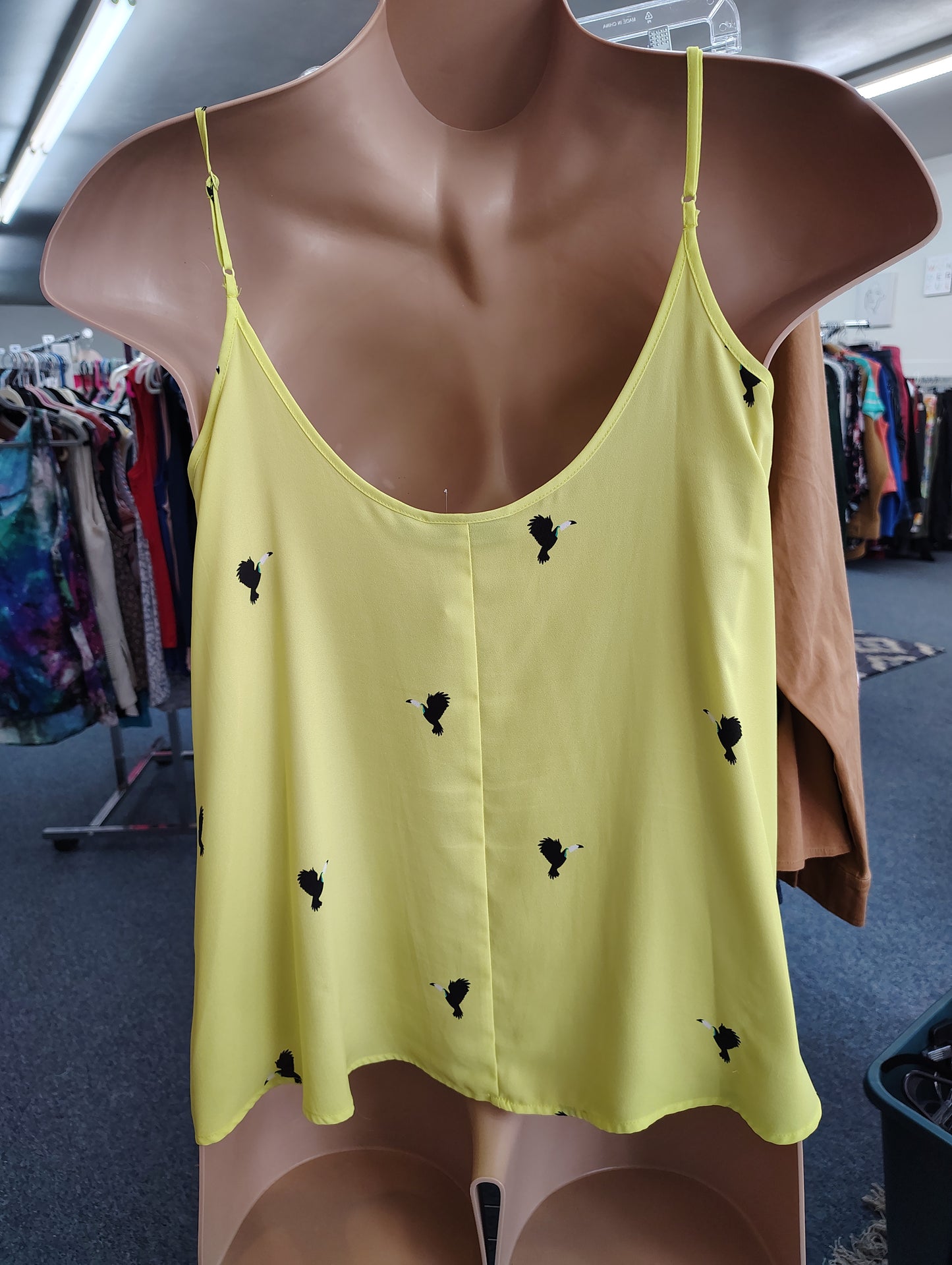 Apt 9 yellow toucan print dress top size xl