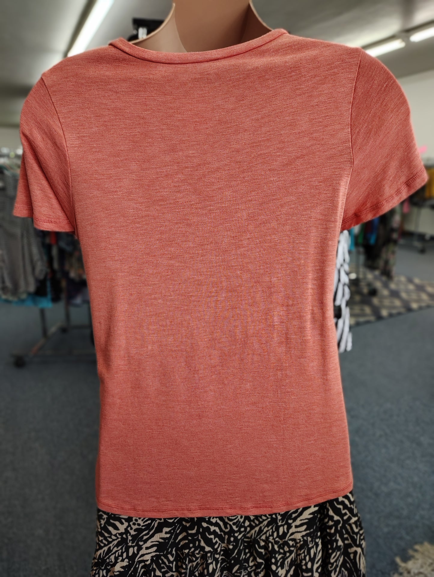 Jessica Simpson coral tee size xl