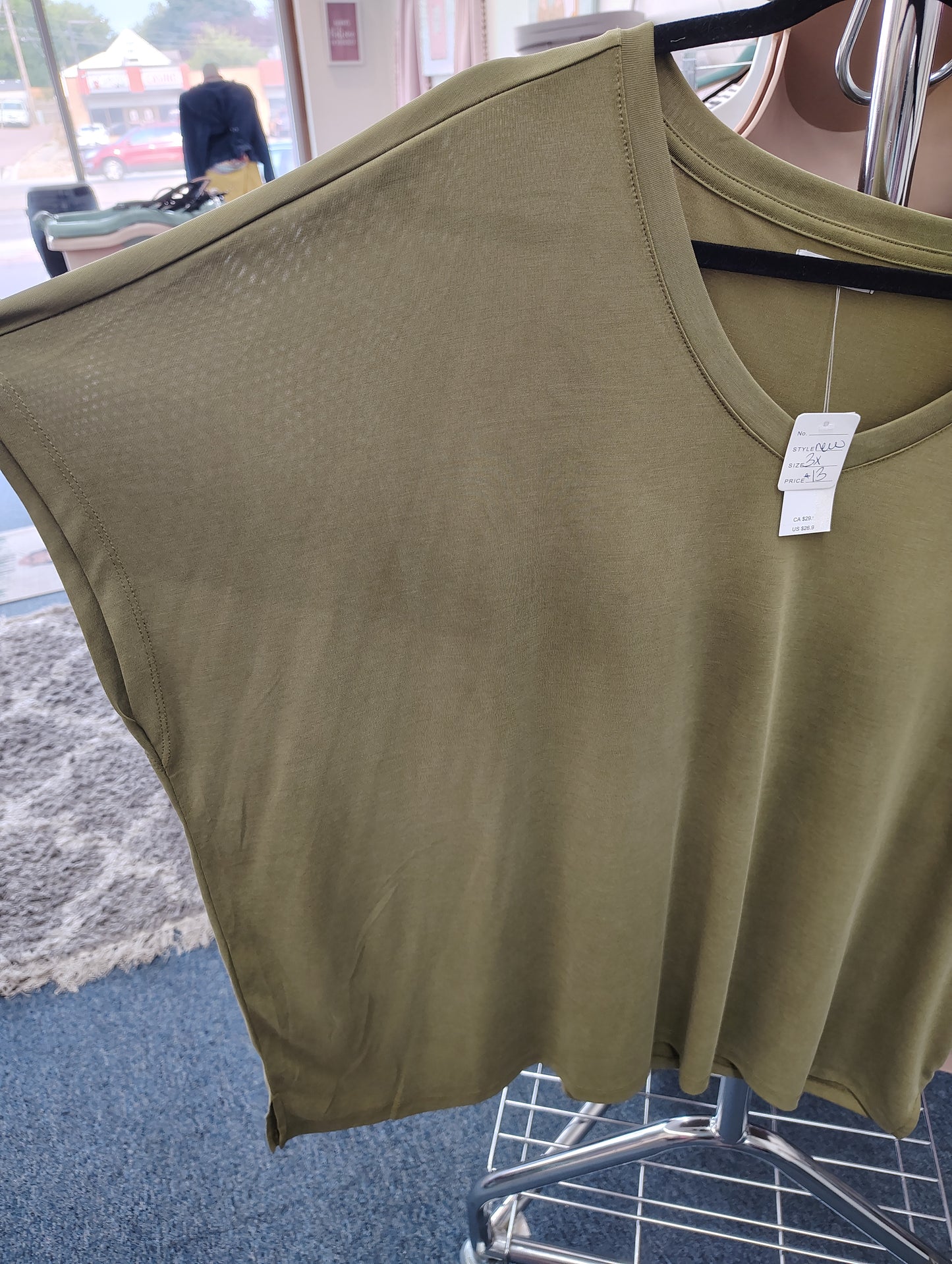 Maurices Edgely green top size 3x NWT
