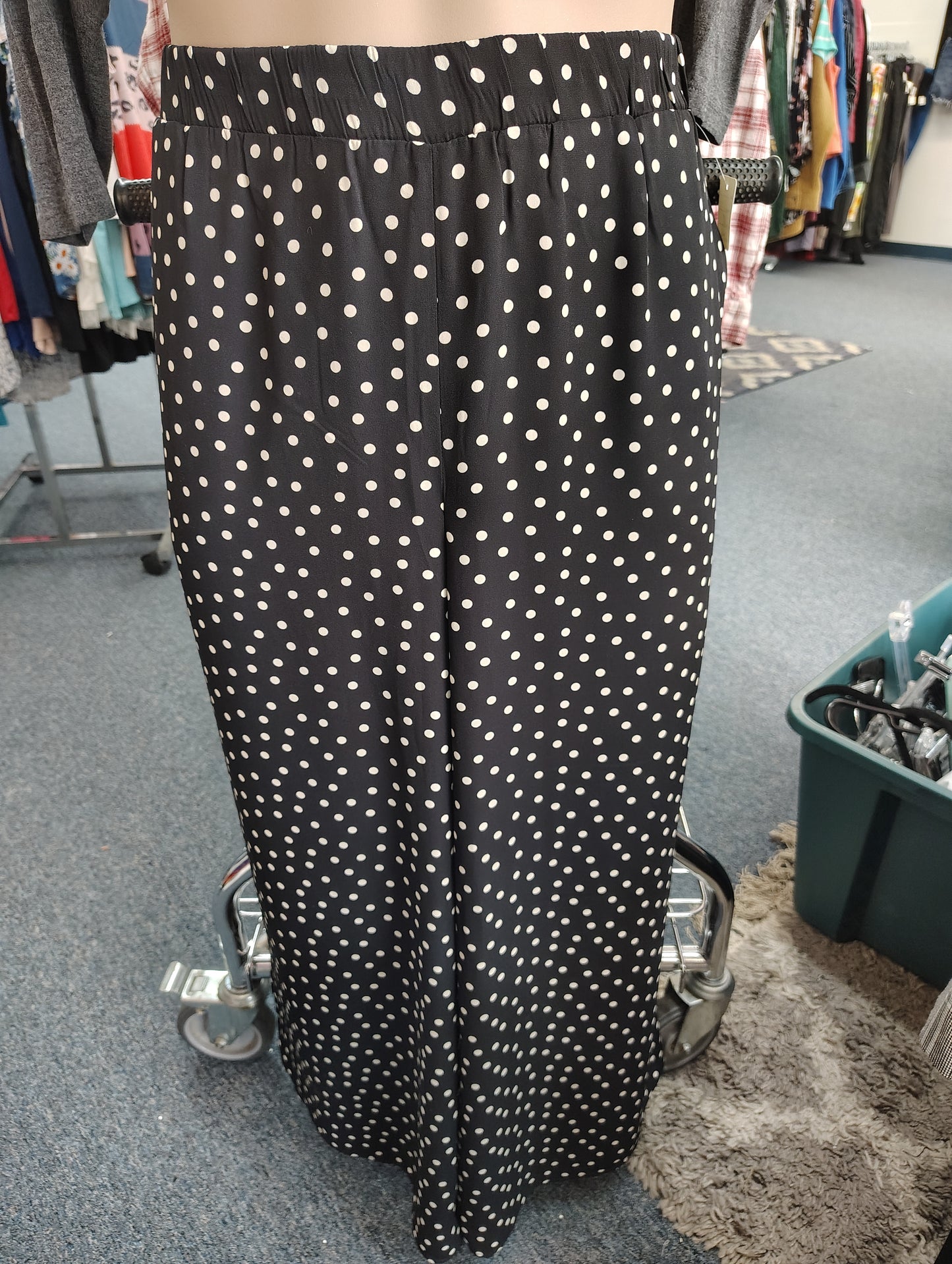 Express black wide leg chiffon dress pants size xl