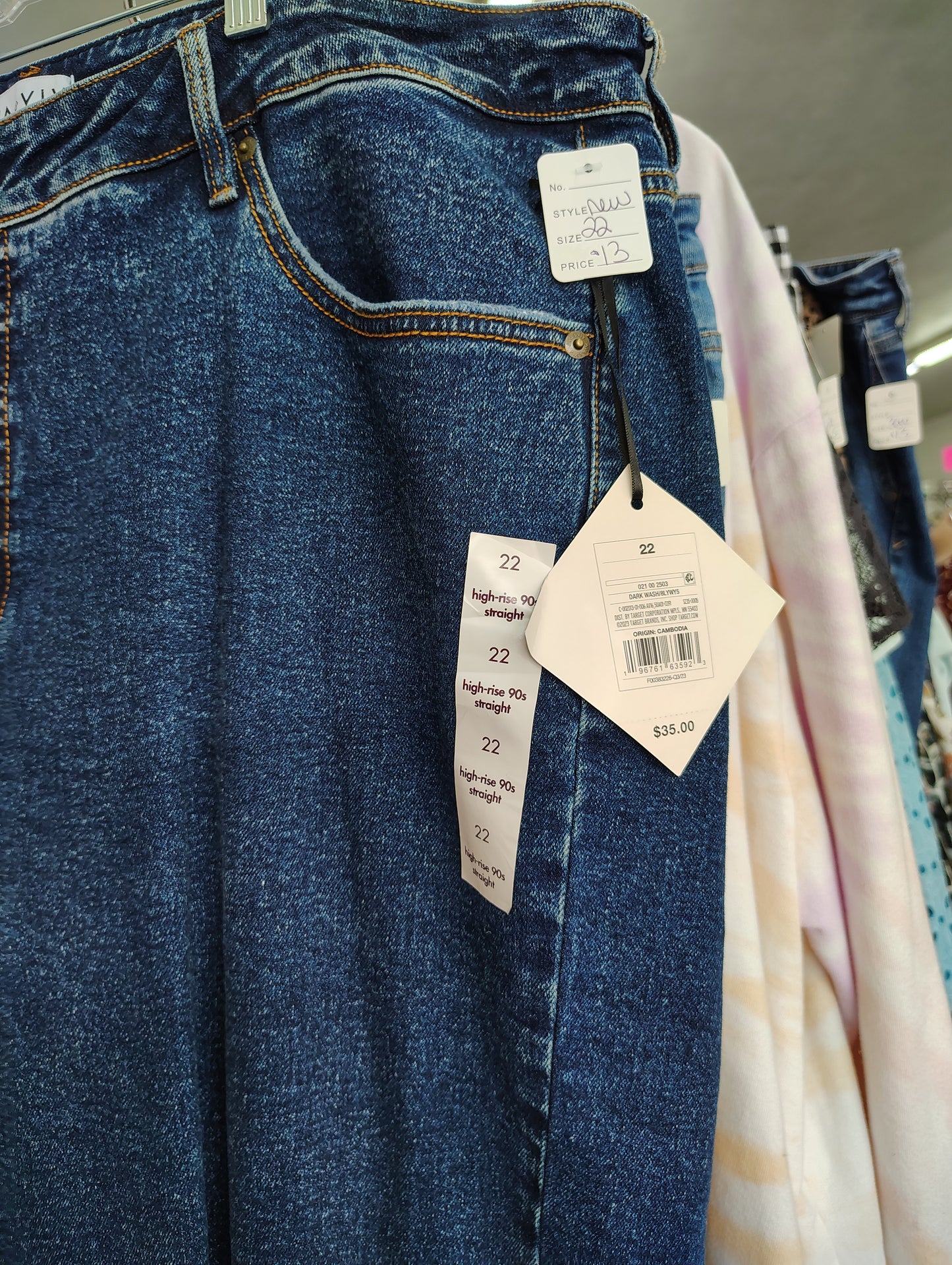 Ava & Vib NWT high rise 90's straight jeans size 22