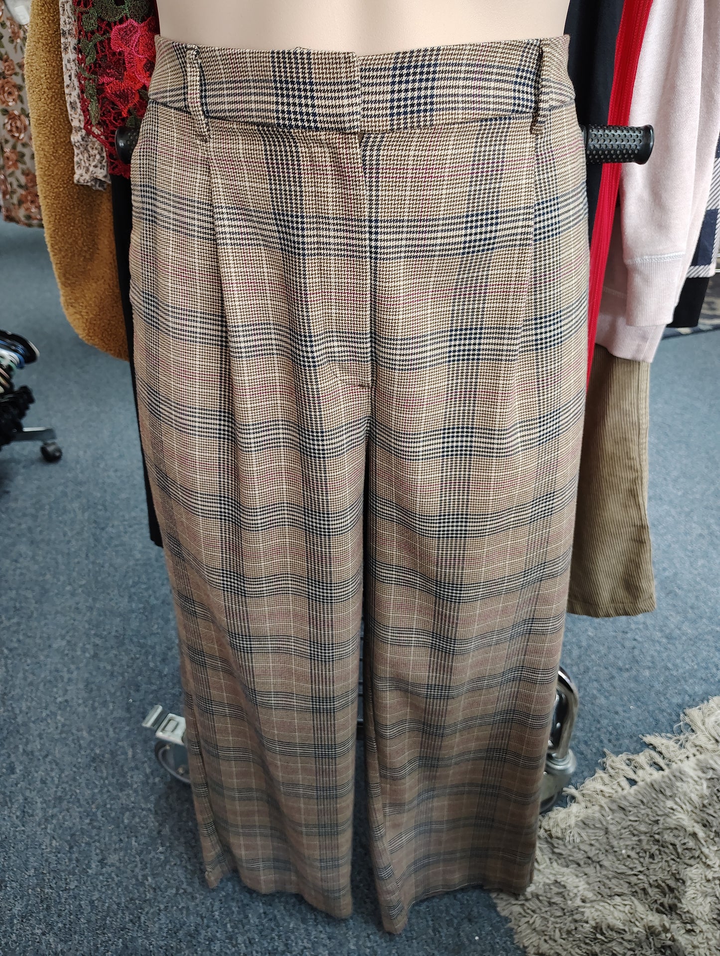Old Navy Taylor wide leg plaid trouser dress pants 16 xl