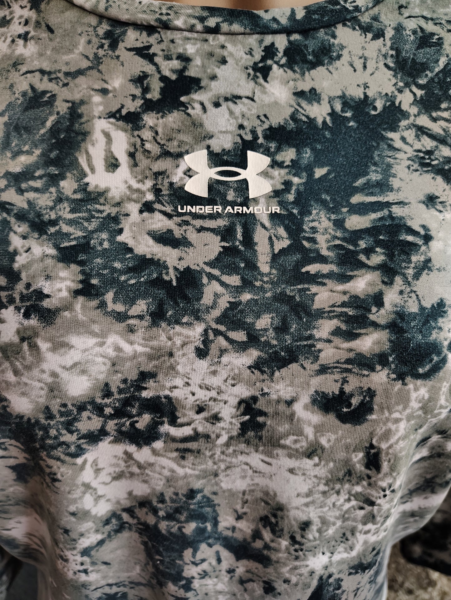 Under Armour tie dye no hem sweatshirt 3x