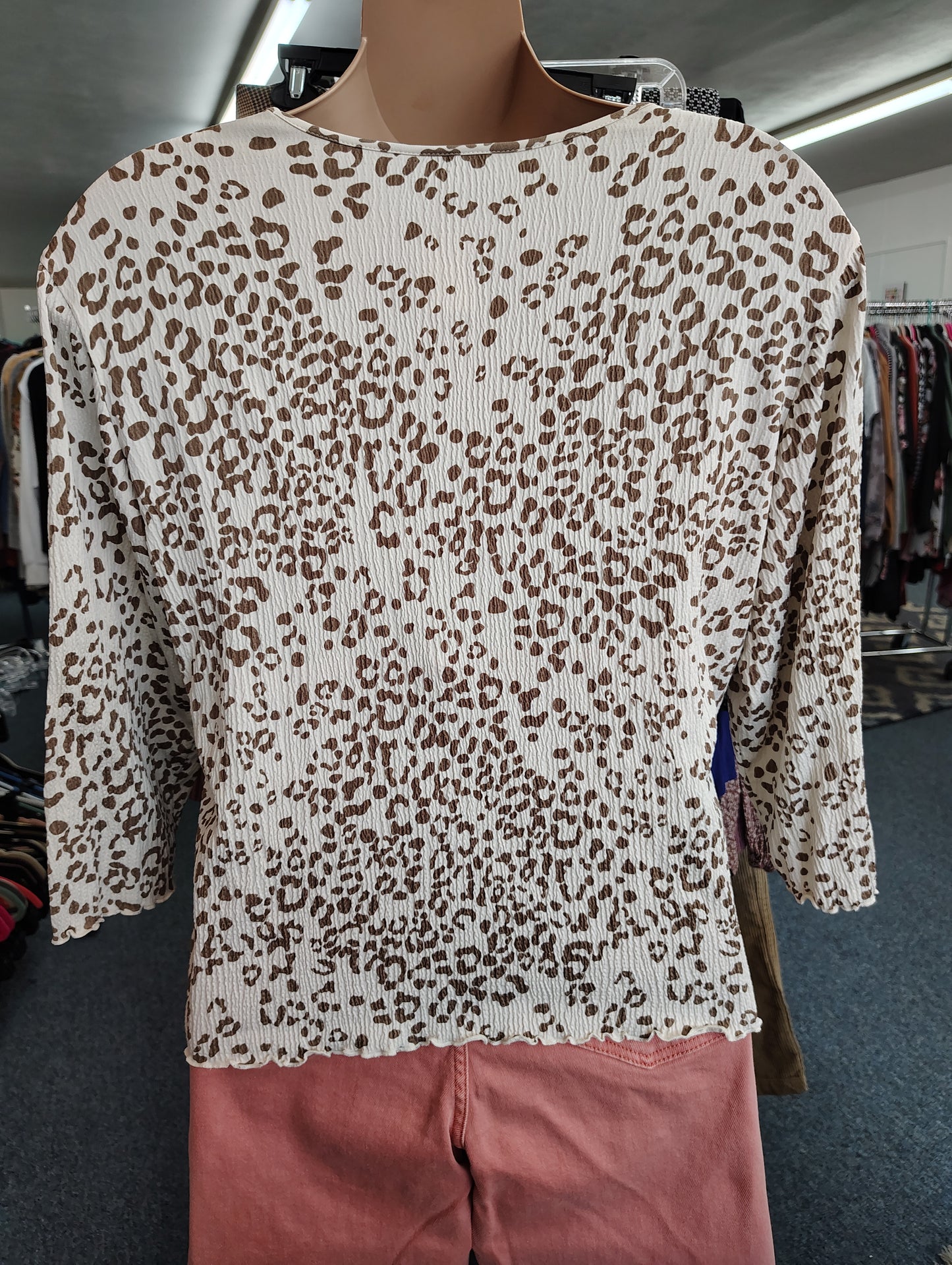 Croft & Barrow stretch textured animal print top size xl