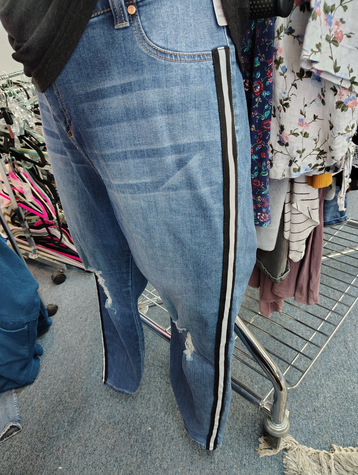 Celebrity Pink mid rise skinny jeans with side stripe size 20