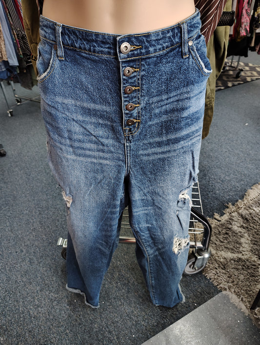 Torrid high rise straight jeans distressed size 28 tall