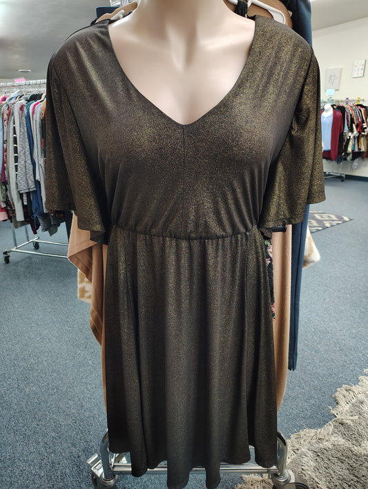 Torrid black and gold glitter dress with flutter sleeves size 5x