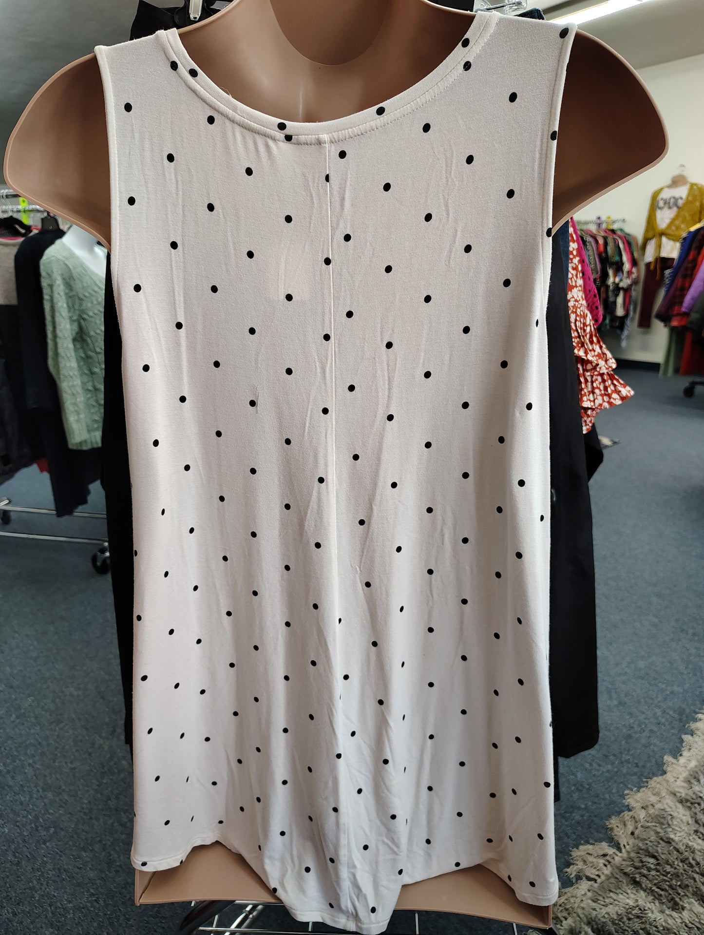 Old Navy luxe white polka dot tank top size xxl