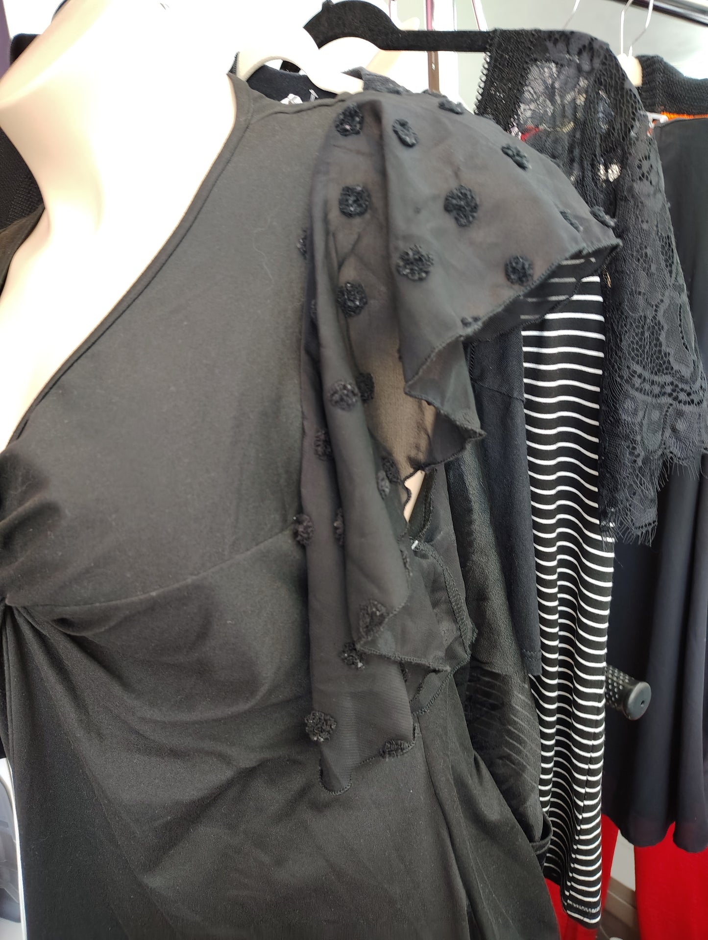 Black flutter sleeve witchy top size 2x